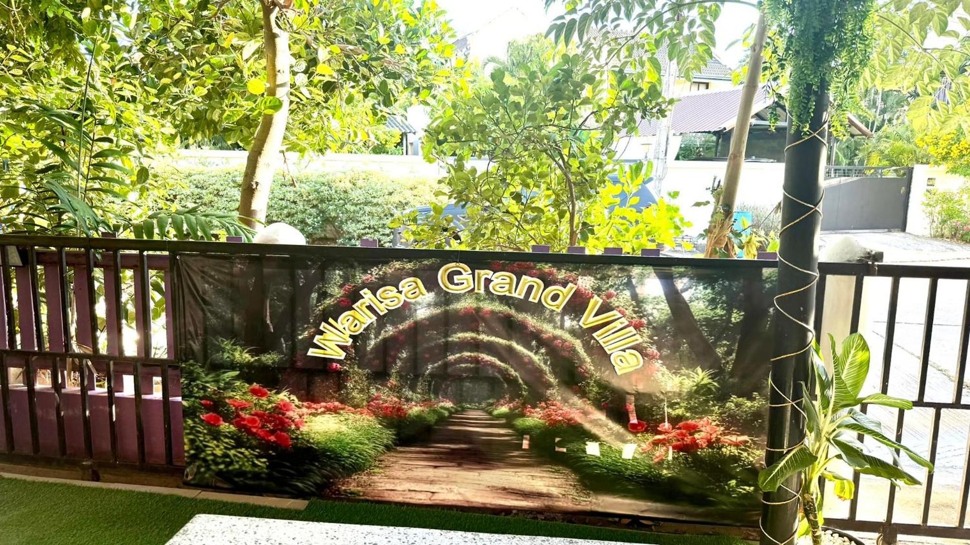 Warisa Grand 3 Bedroom Pattaya