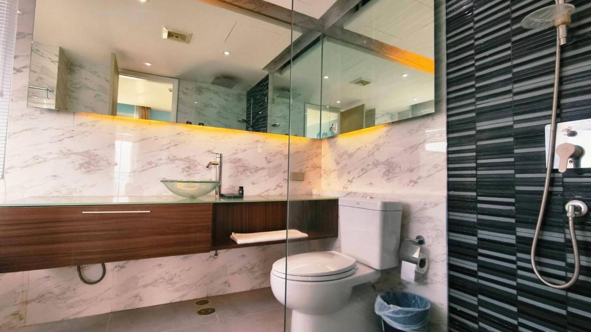 Luxury 2-bedroom Sea View Escape Pattaya