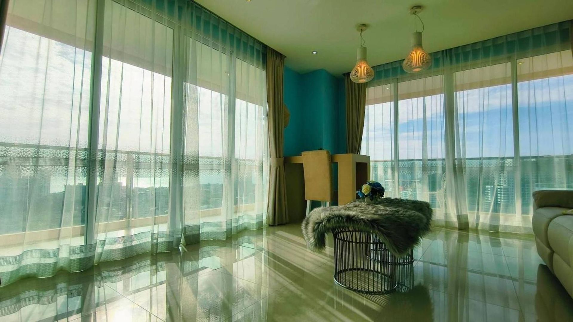 Luxury 2-bedroom Sea View Escape Apartment