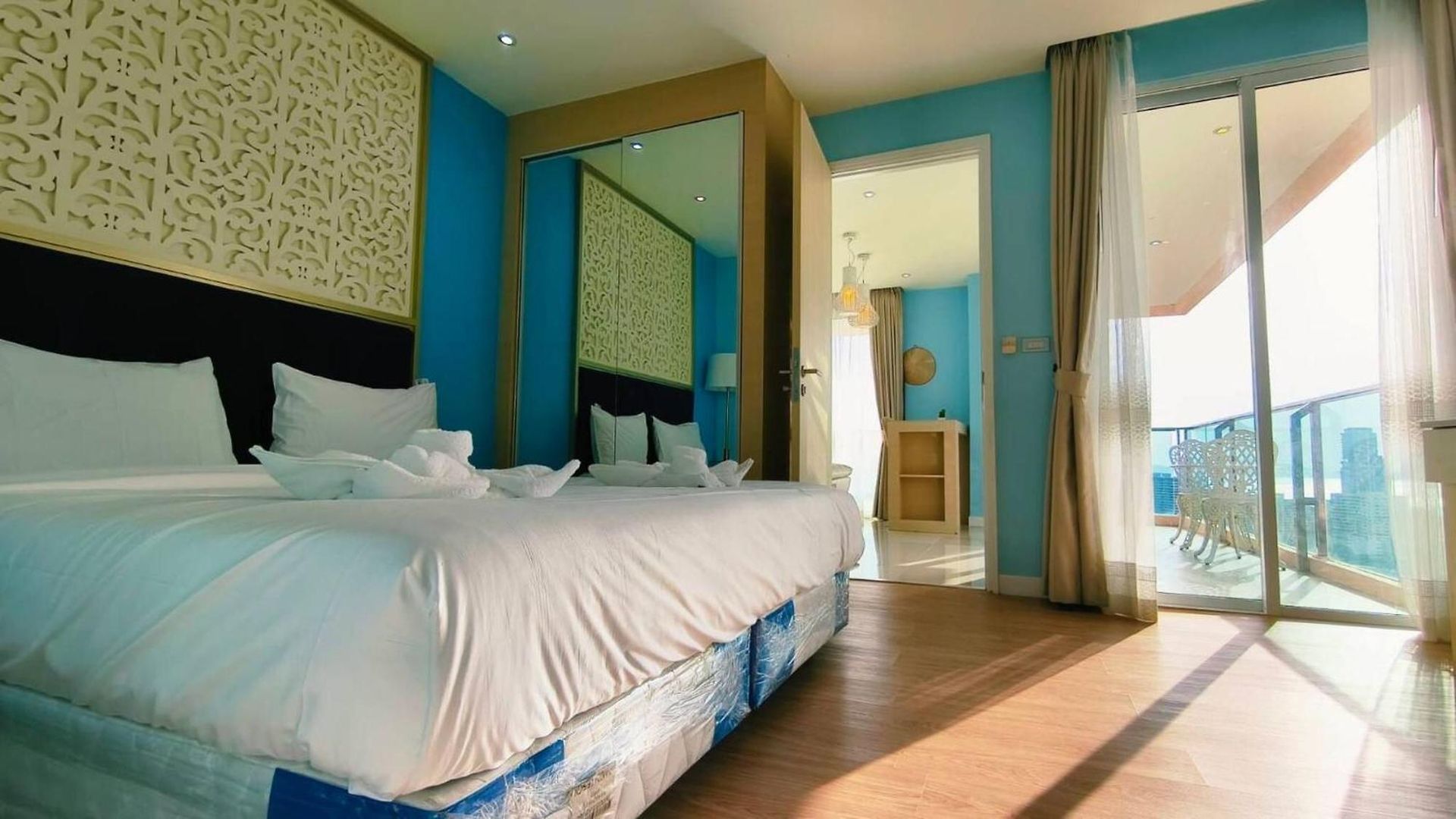 Apartment Luxury 2-bedroom Sea View Escape Pattaya
