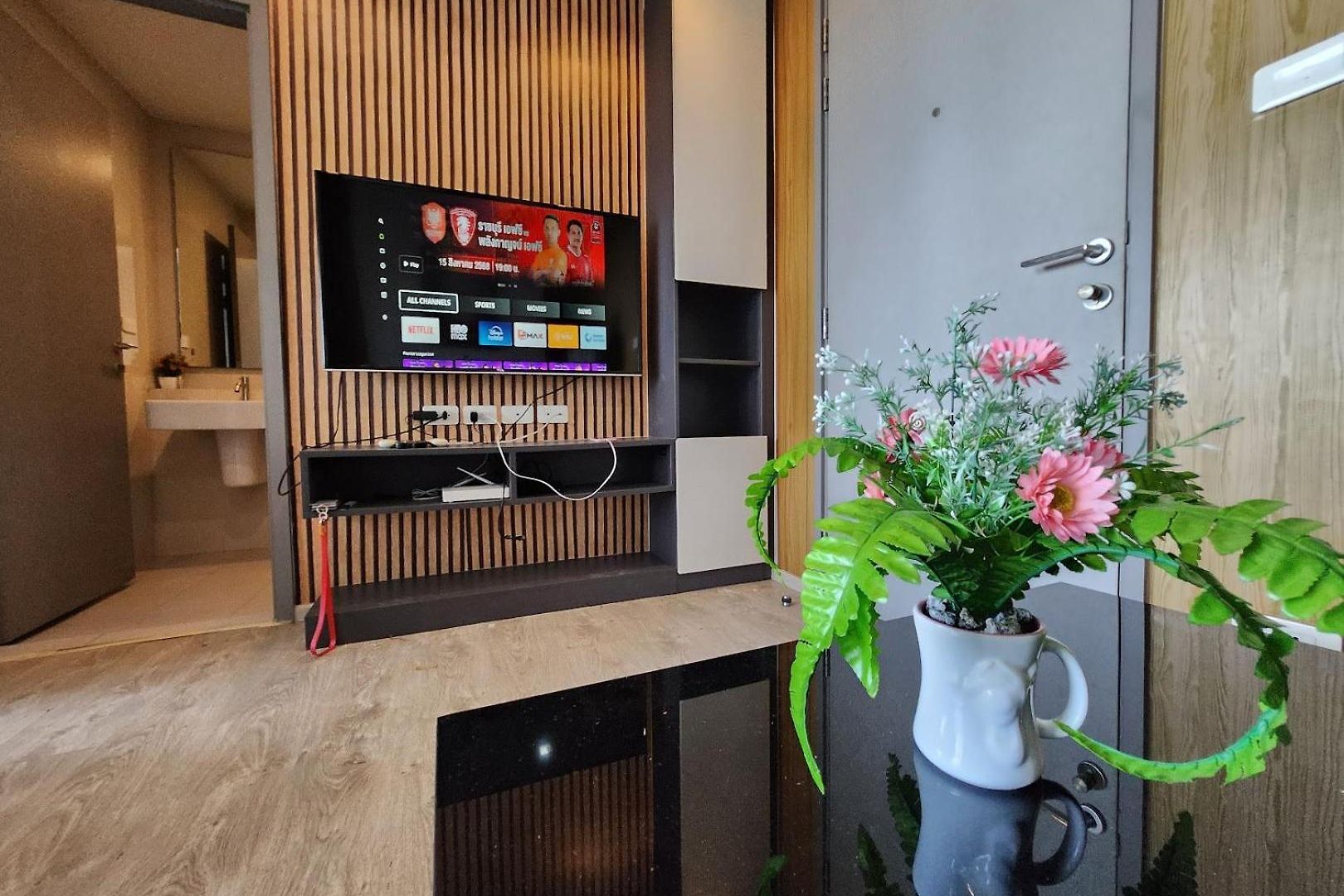 Buakhao Pap Cafe - Edge 487 Pattaya