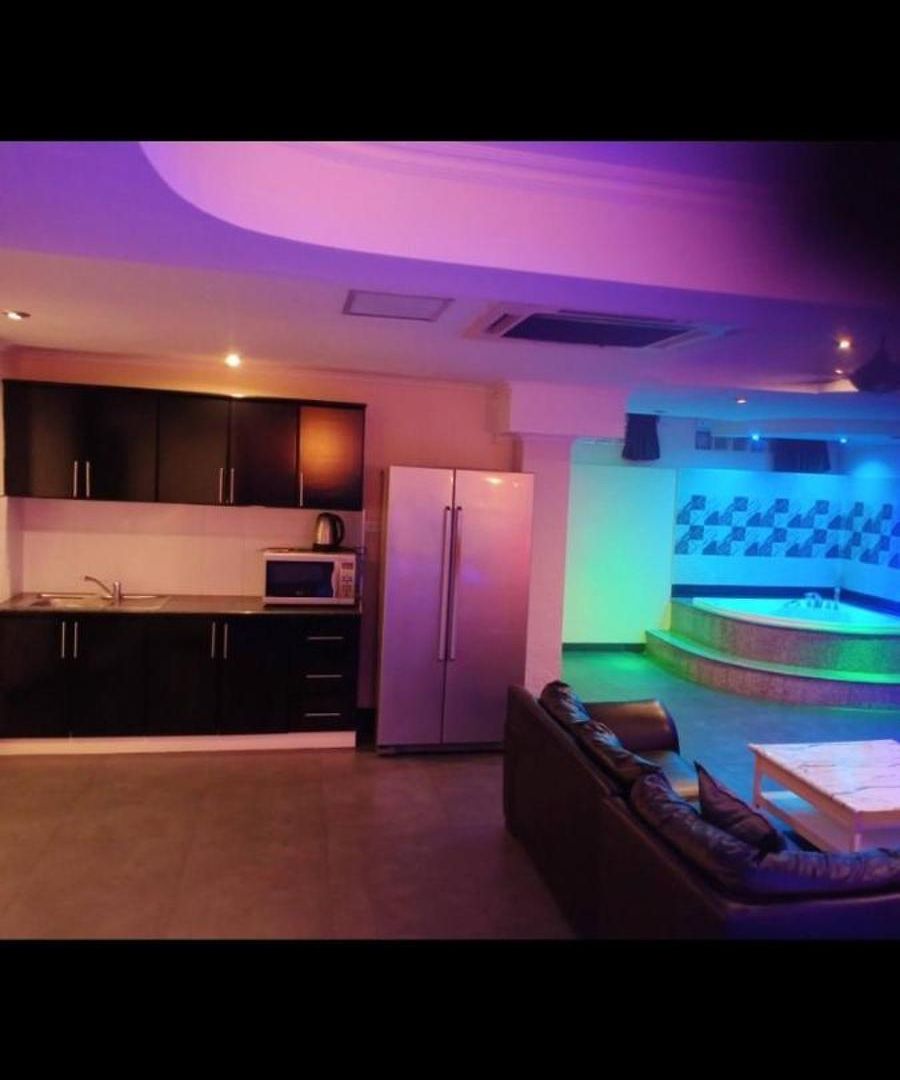 75 Sqm Type Jacuzzi 101a อพาร์ทเม้น *