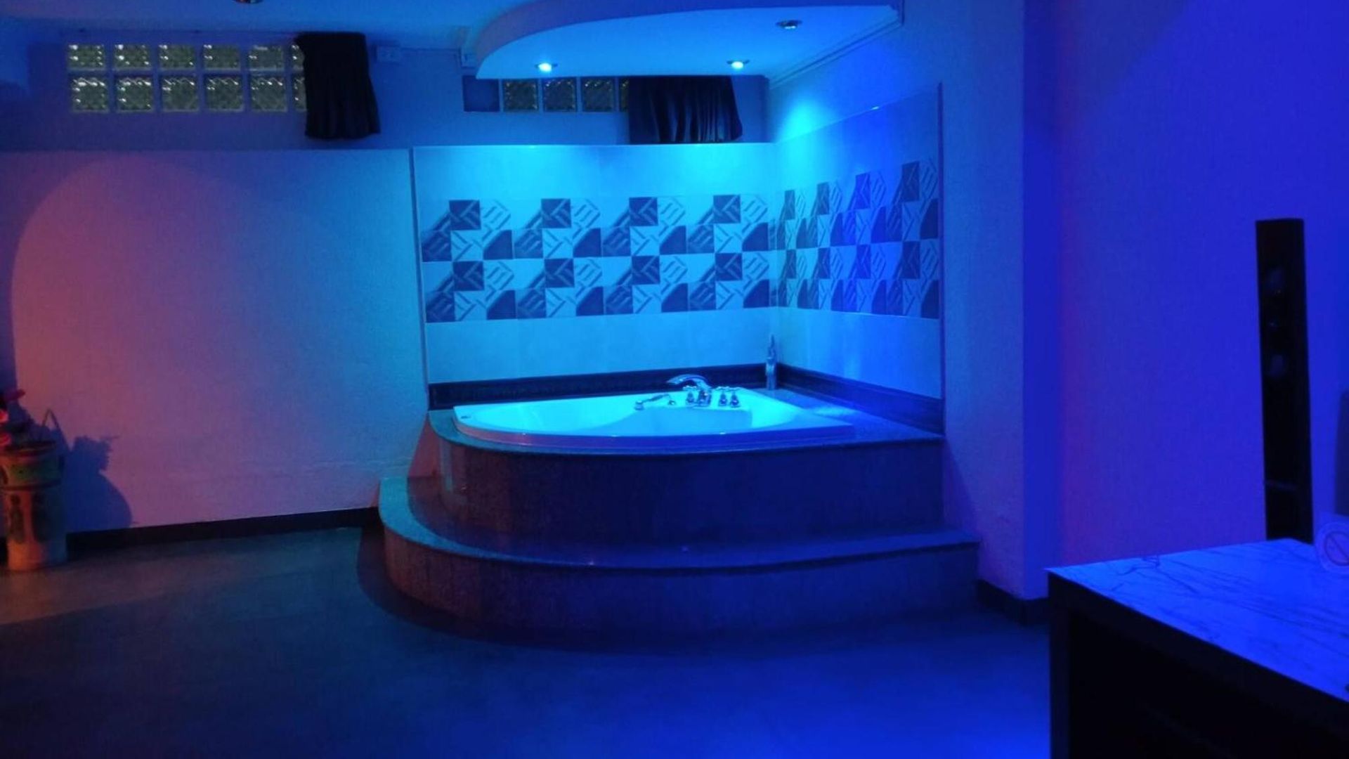 75 Sqm Type Jacuzzi 101a