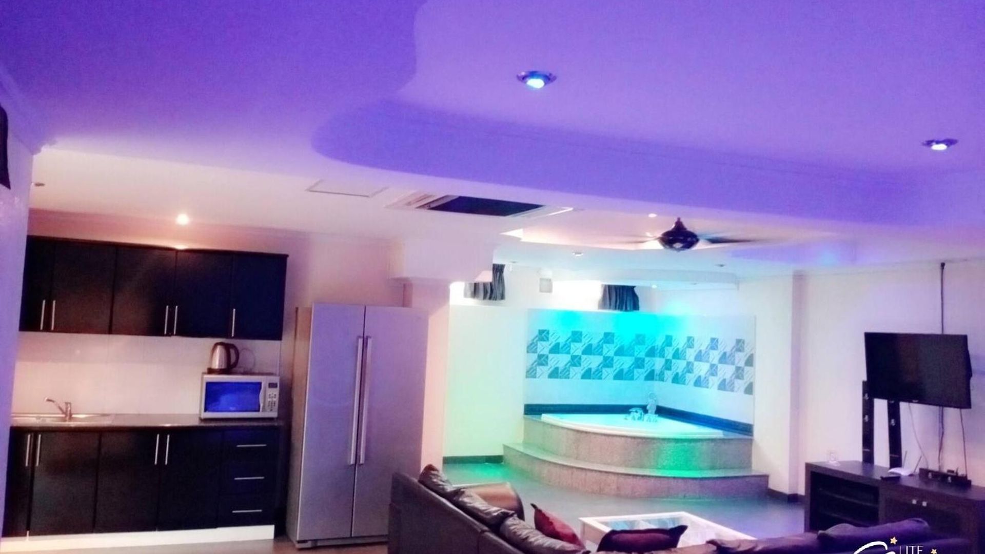 อพาร์ทเม้น 75 Sqm Type Jacuzzi 101a