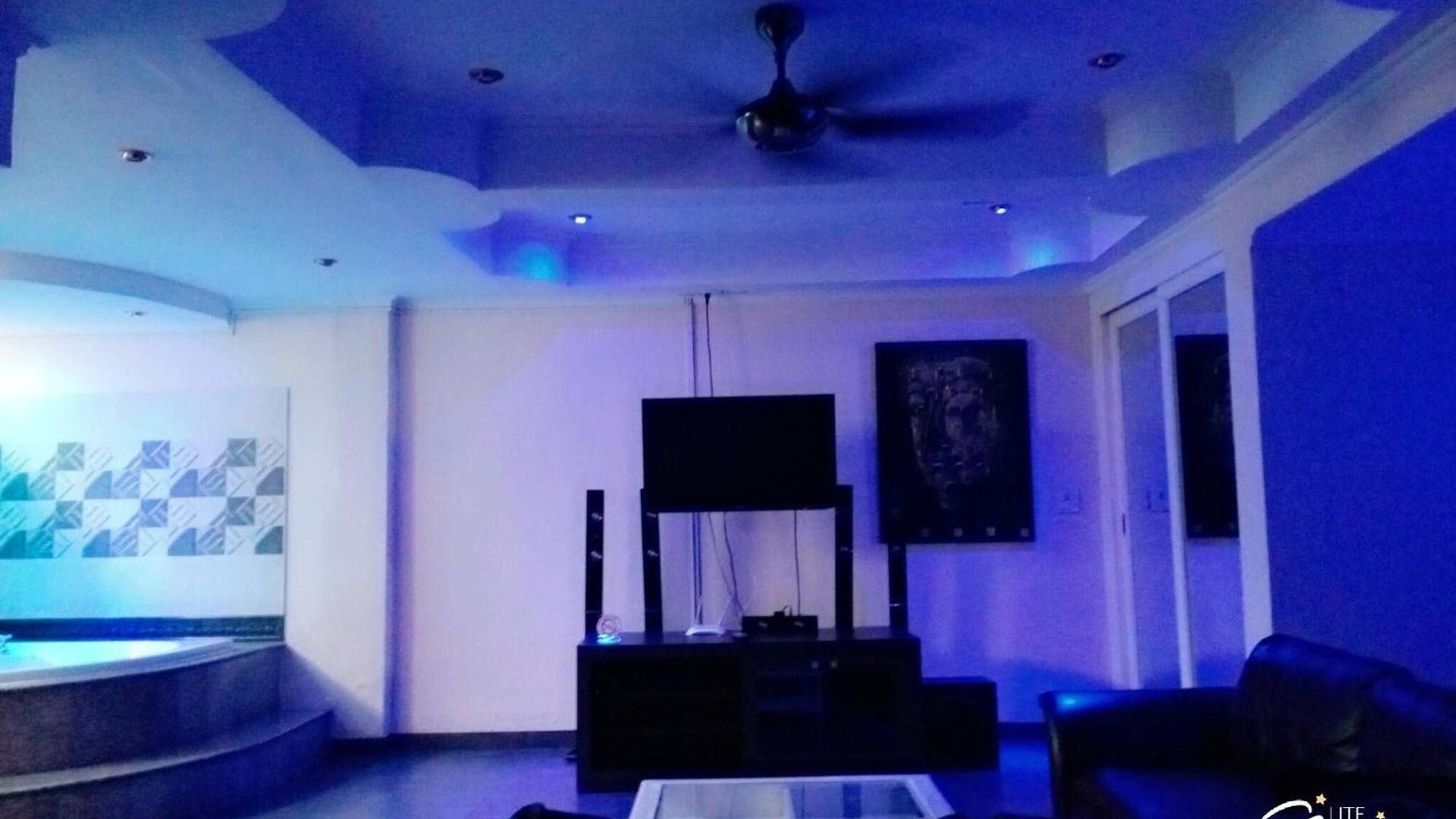 75 Sqm Type Jacuzzi 101a อพาร์ทเม้น *