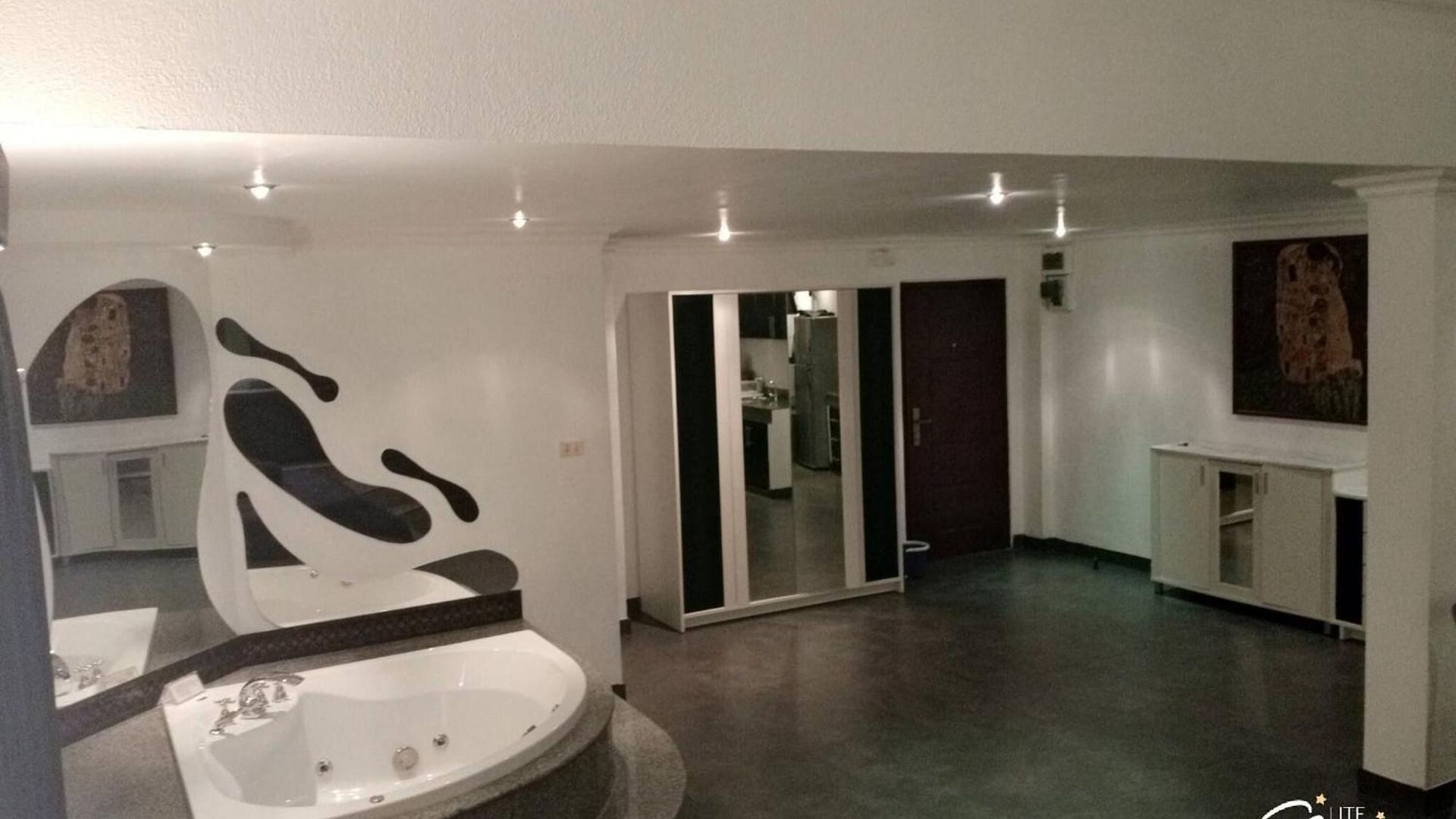 115sqm Type Jacucci - 301 อพาร์ทเม้น Pattaya