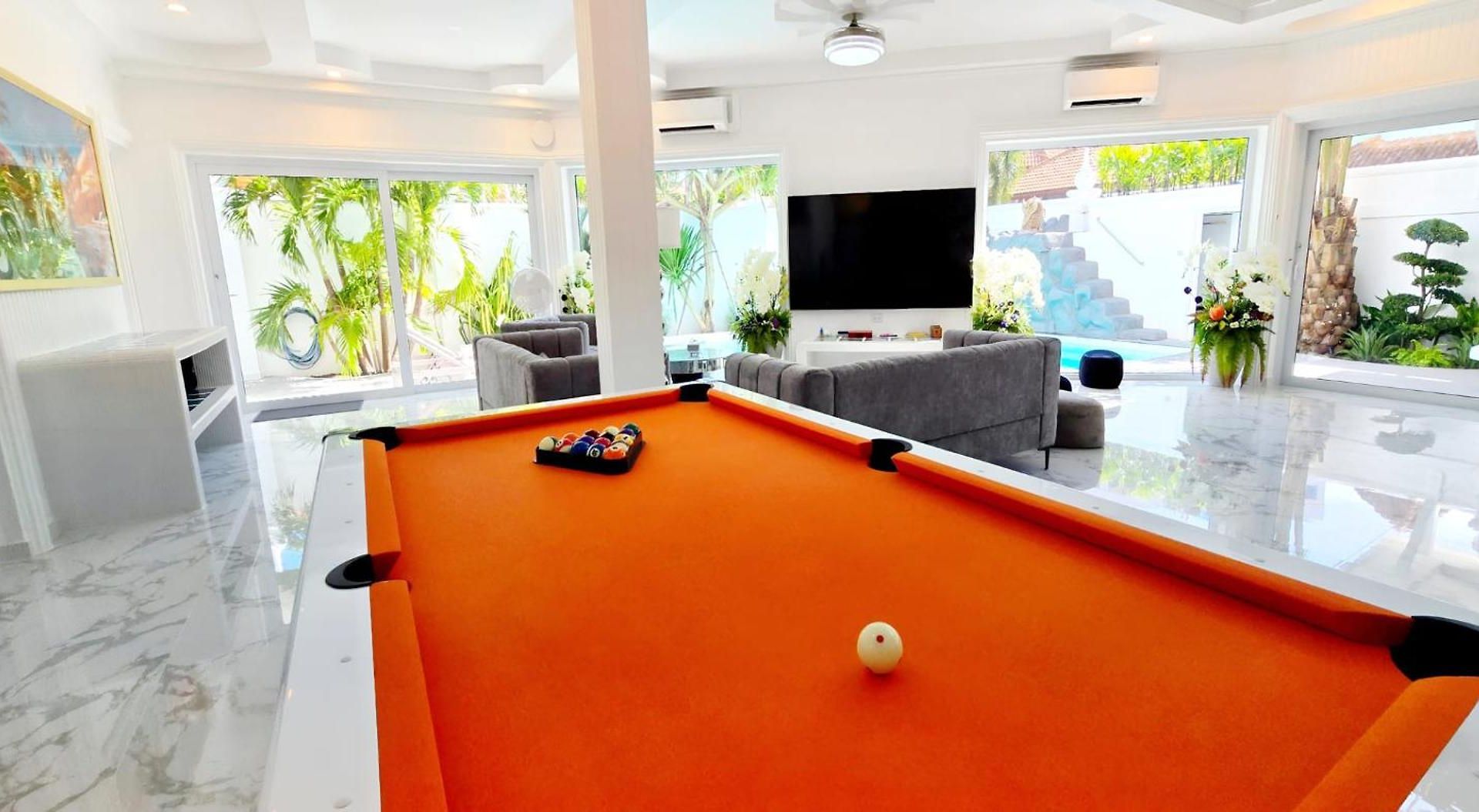 Lumaland Luxury Pool Walking Street