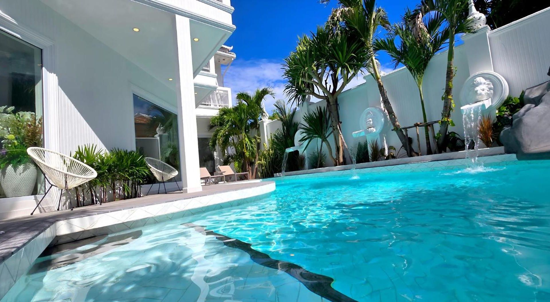 Lumaland Luxury Pool Walking Street วิลล่า Pattaya