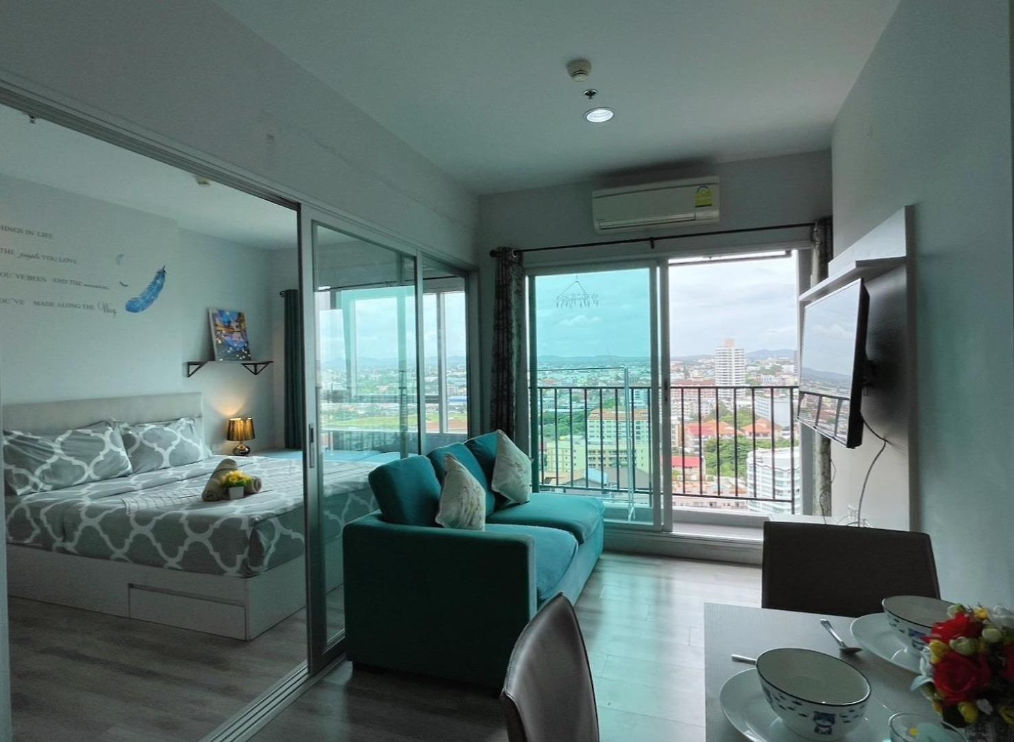 อพาร์ทเม้น Centric Sea Pap Cafe Pattaya