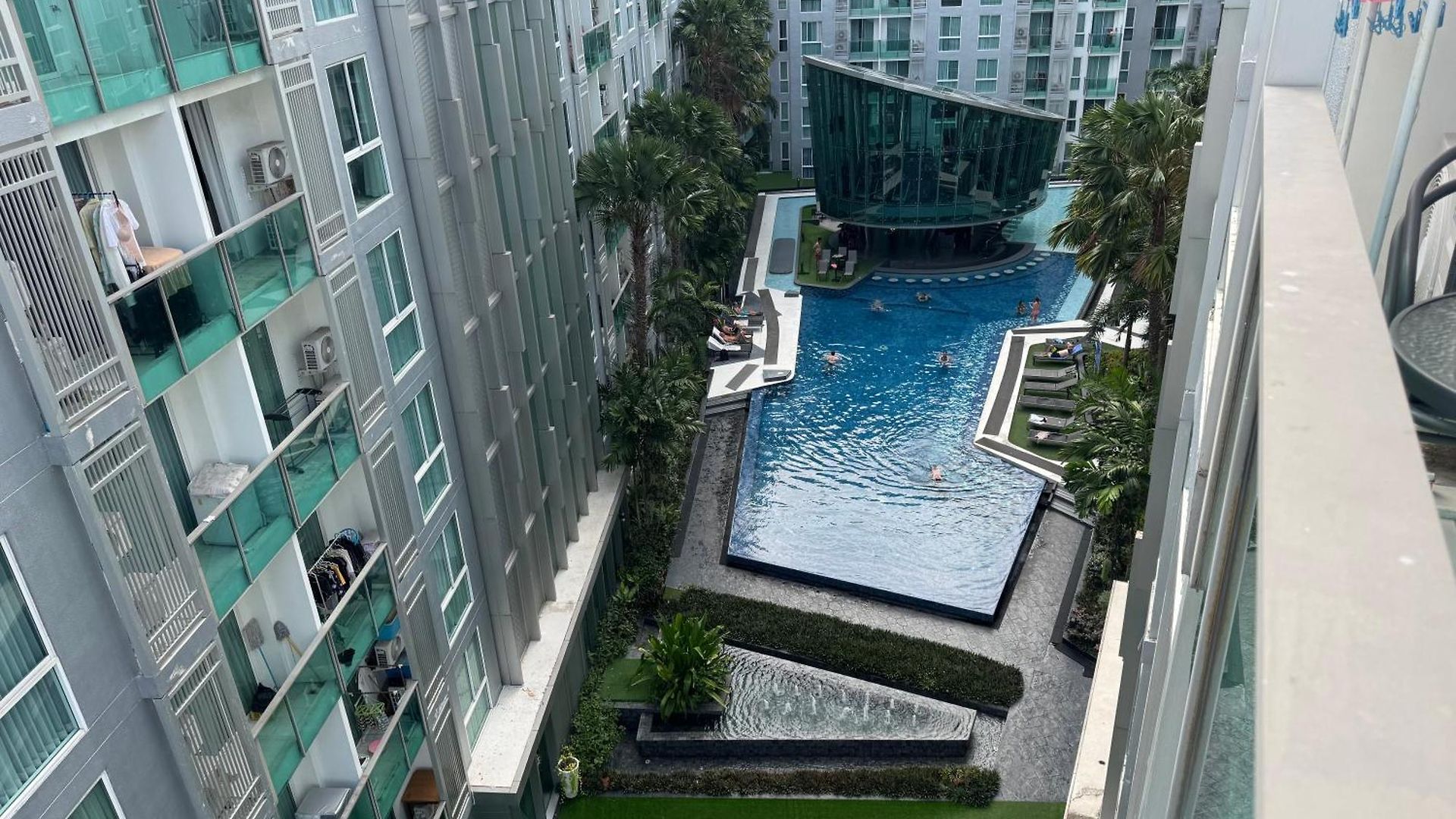 Center อพาร์ทเม้น Pattaya