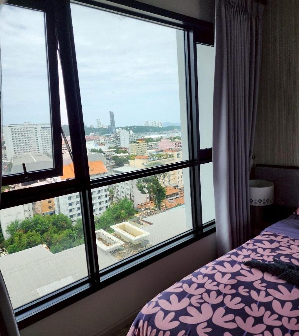 อพาร์ทเม้น The Base Pattaya, High Floor, Seaview Pattaya
