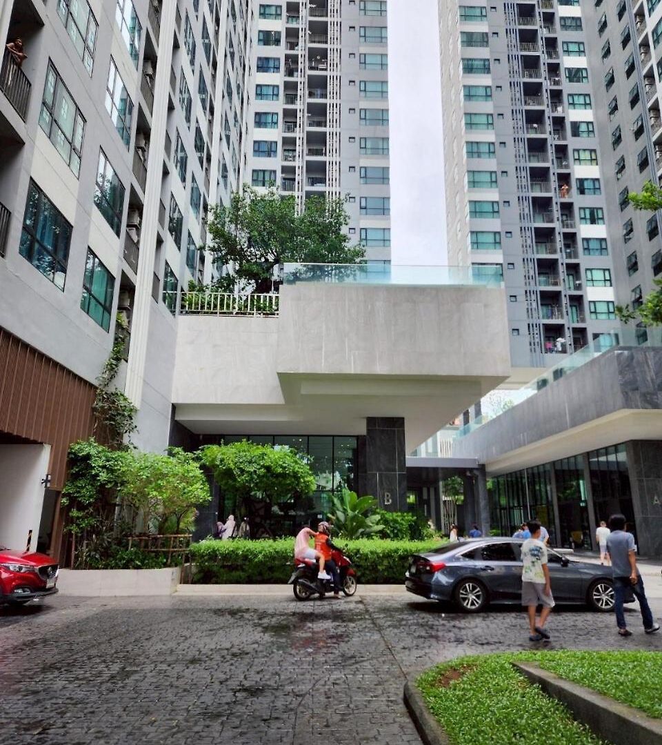 The Base Pattaya, High Floor, Seaview