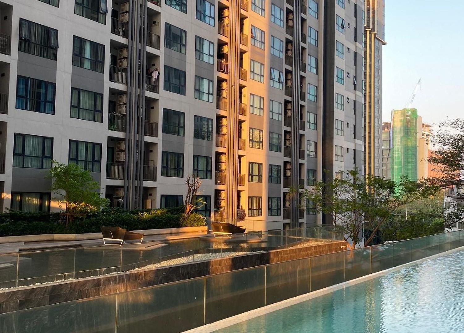 The Base Pattaya, High Floor, Seaview อพาร์ทเม้น