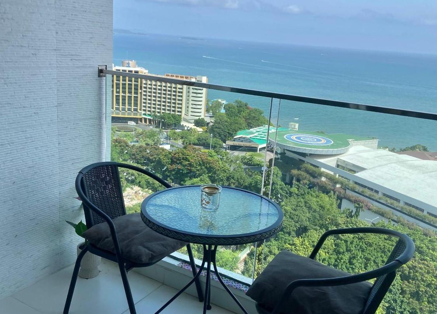Hill And Super Seaview Pattaya