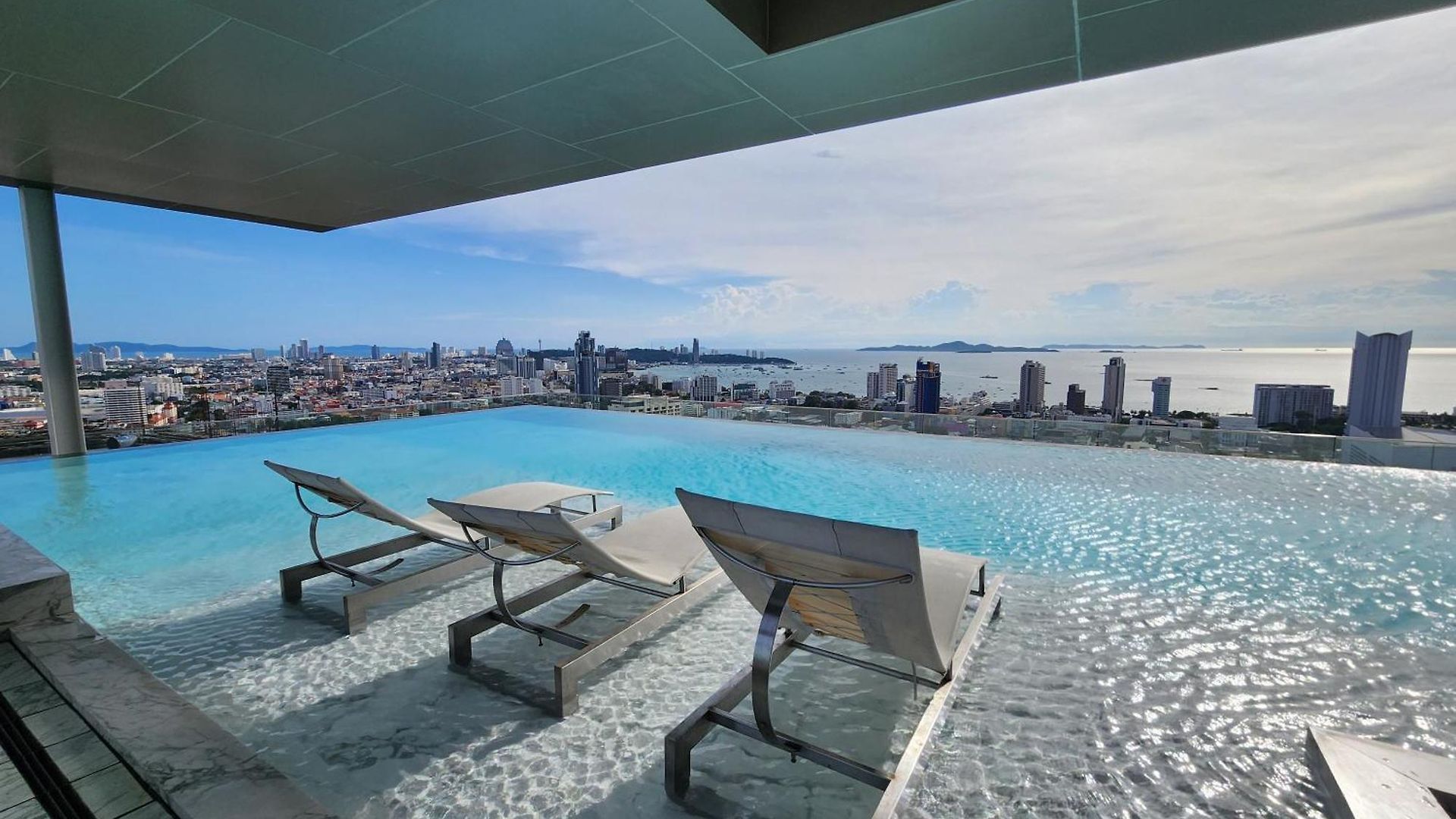 Sea View Near & Night Market * Pattaya