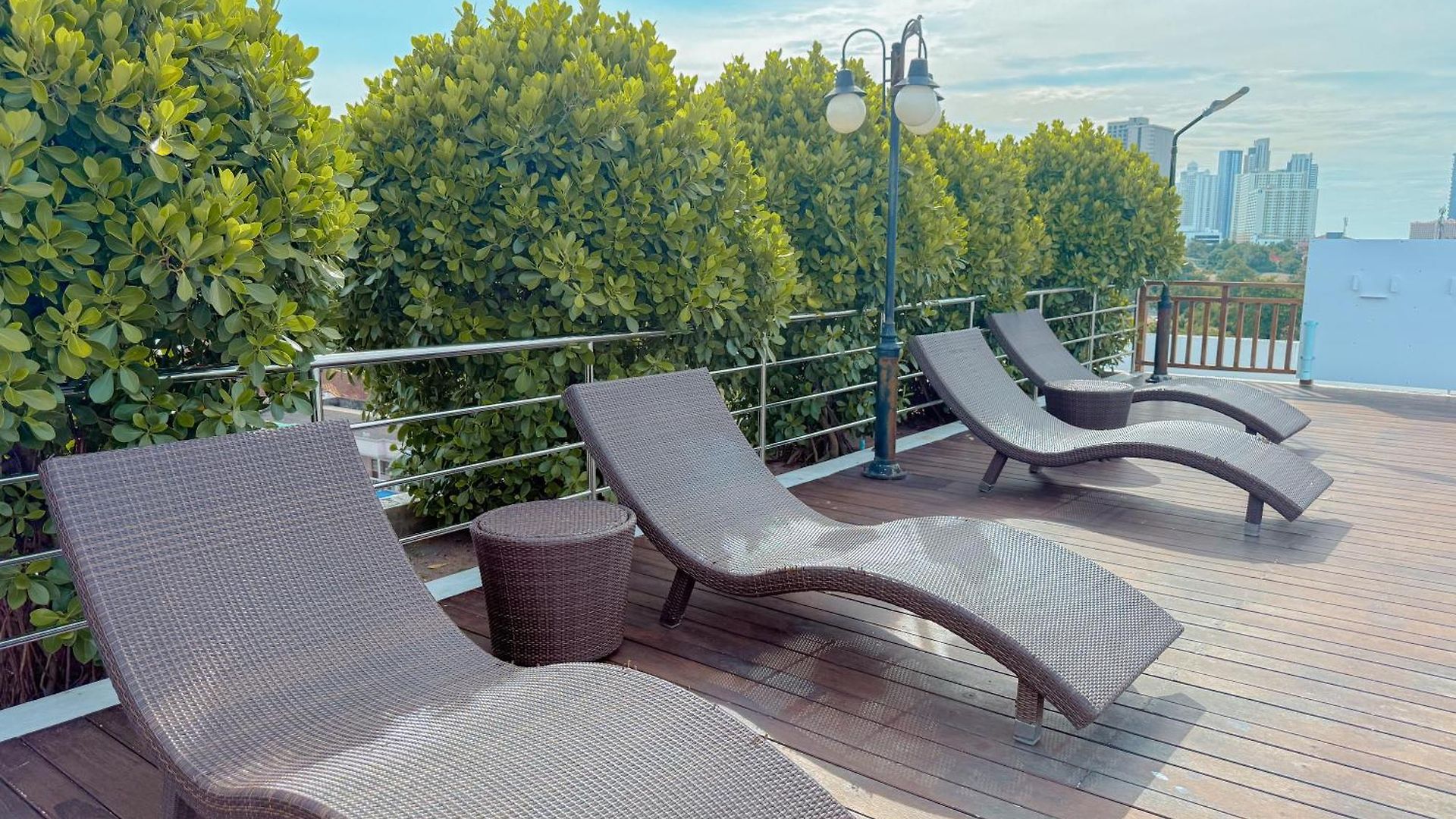 โรงแรม Vareena Palace