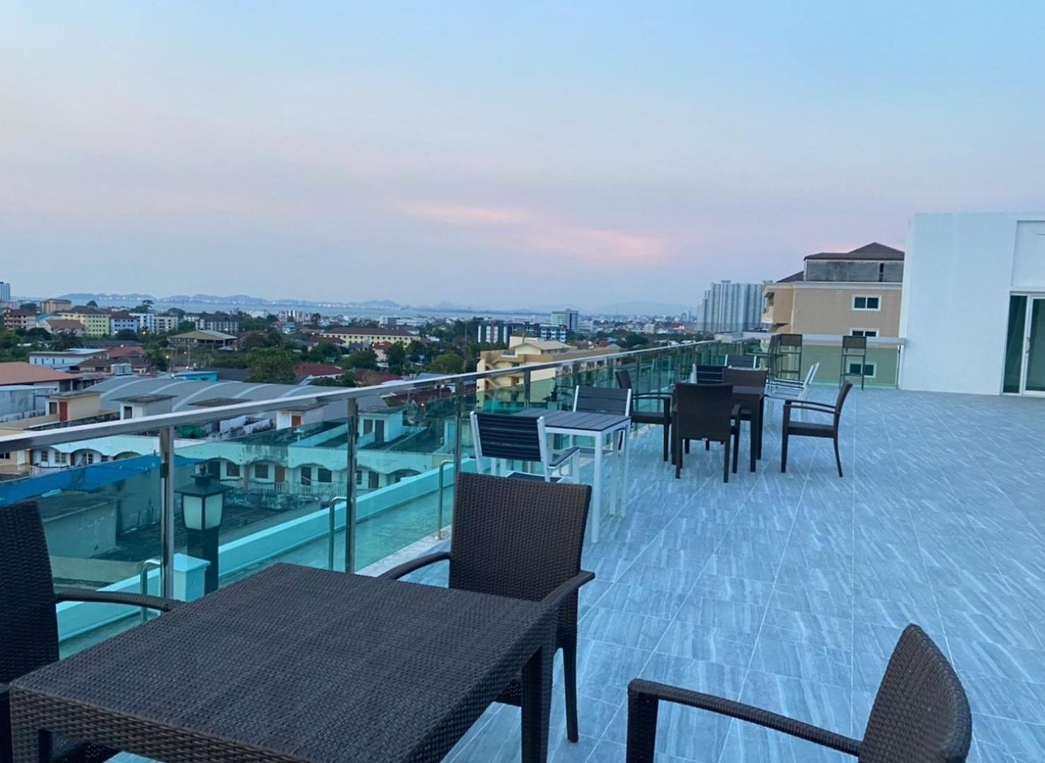Vareena Palace โรงแรม Pattaya