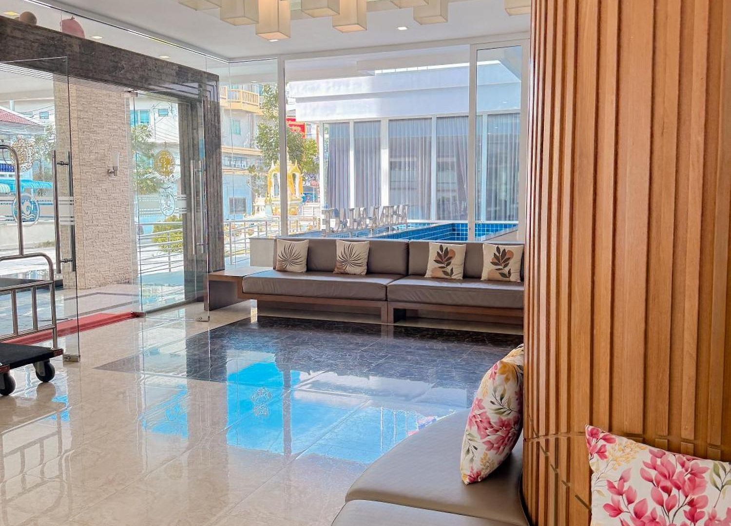 Vareena Palace 5* Pattaya
