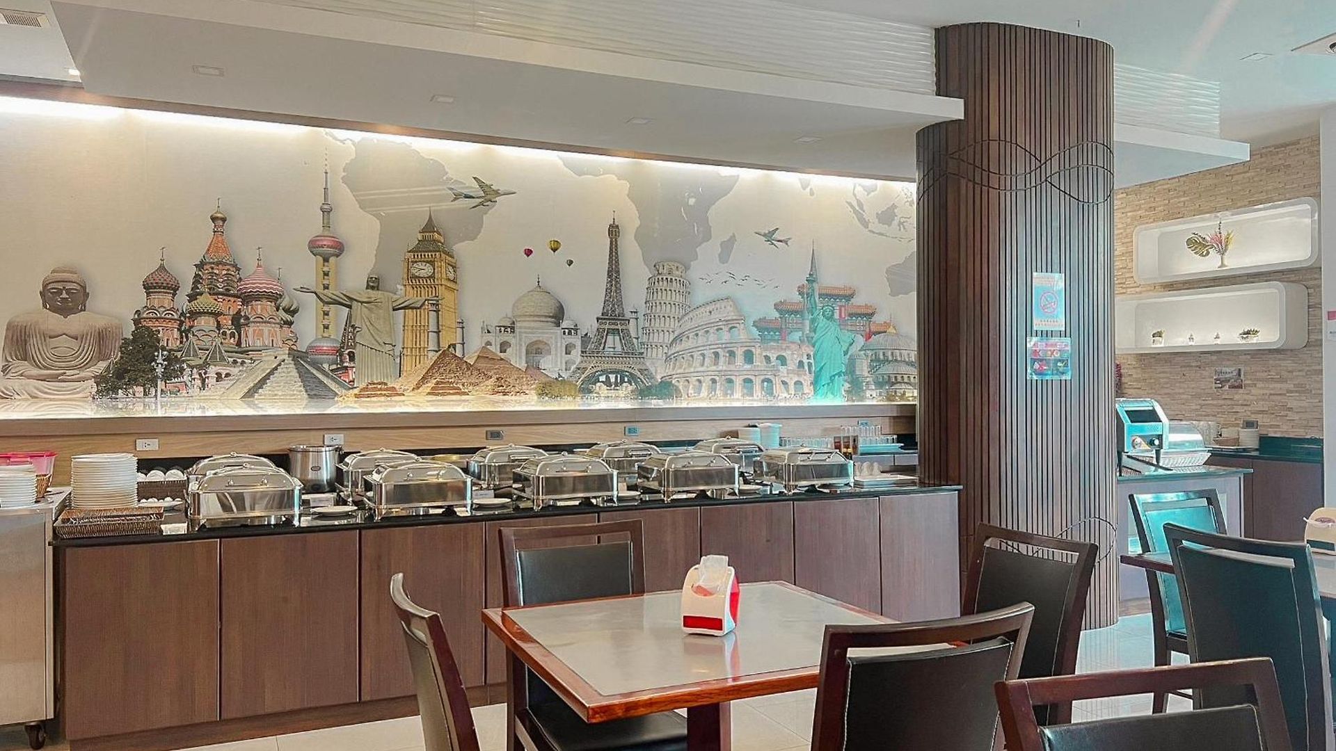 Vareena Palace โรงแรม Pattaya