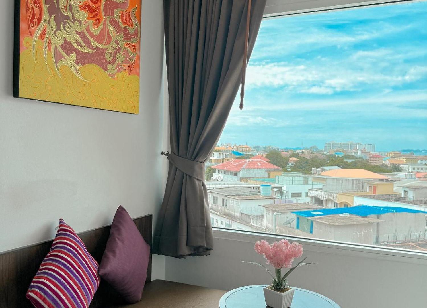 Vareena Palace Pattaya
