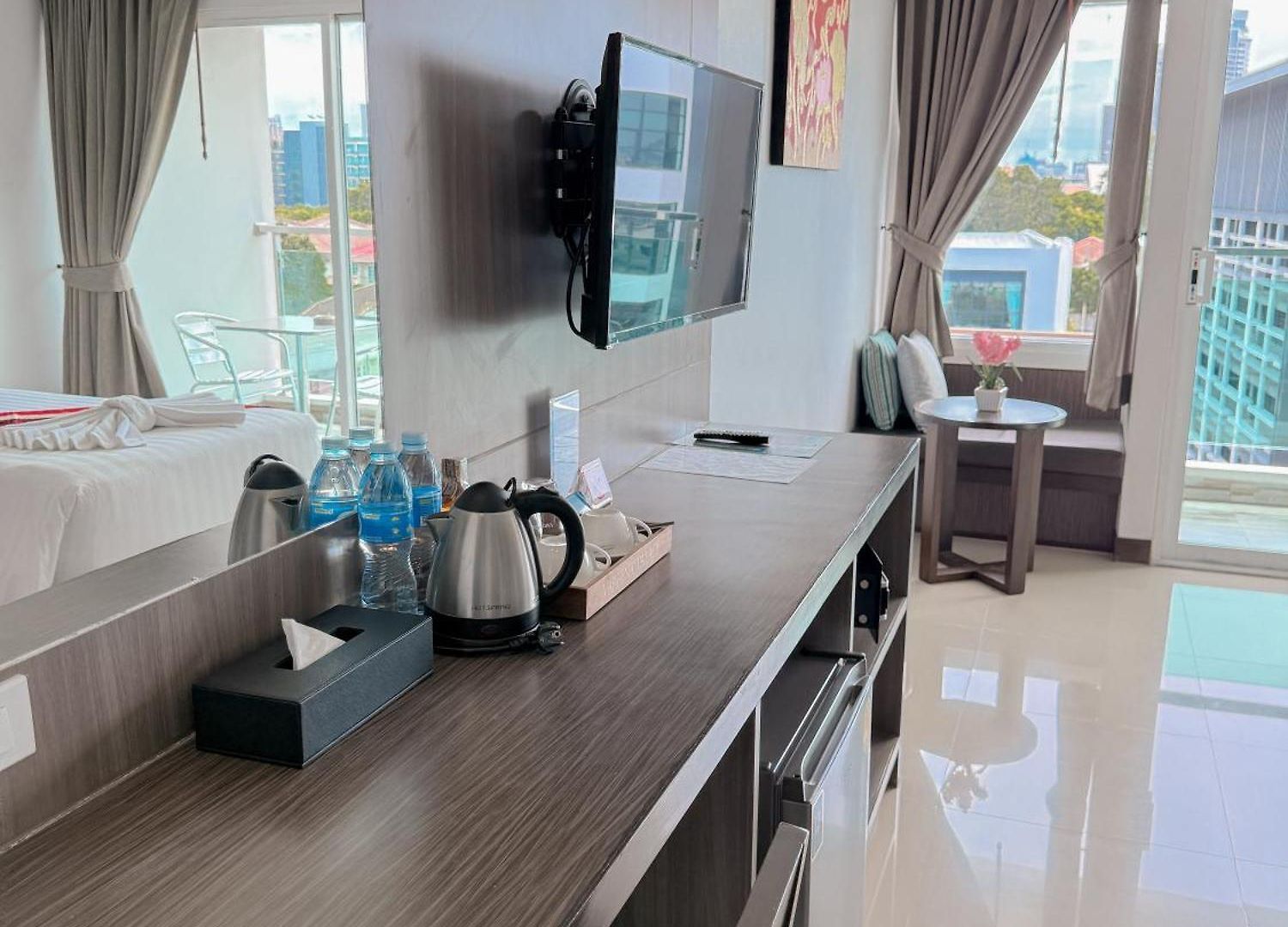 Vareena Palace Pattaya