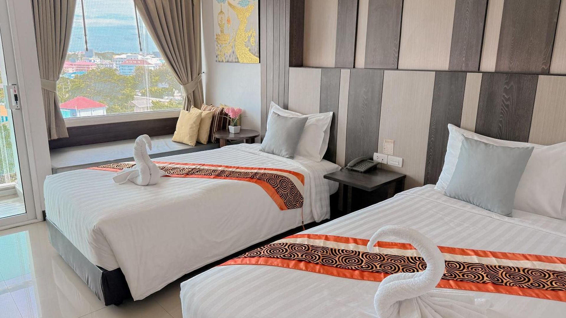 Vareena Palace โรงแรม Pattaya