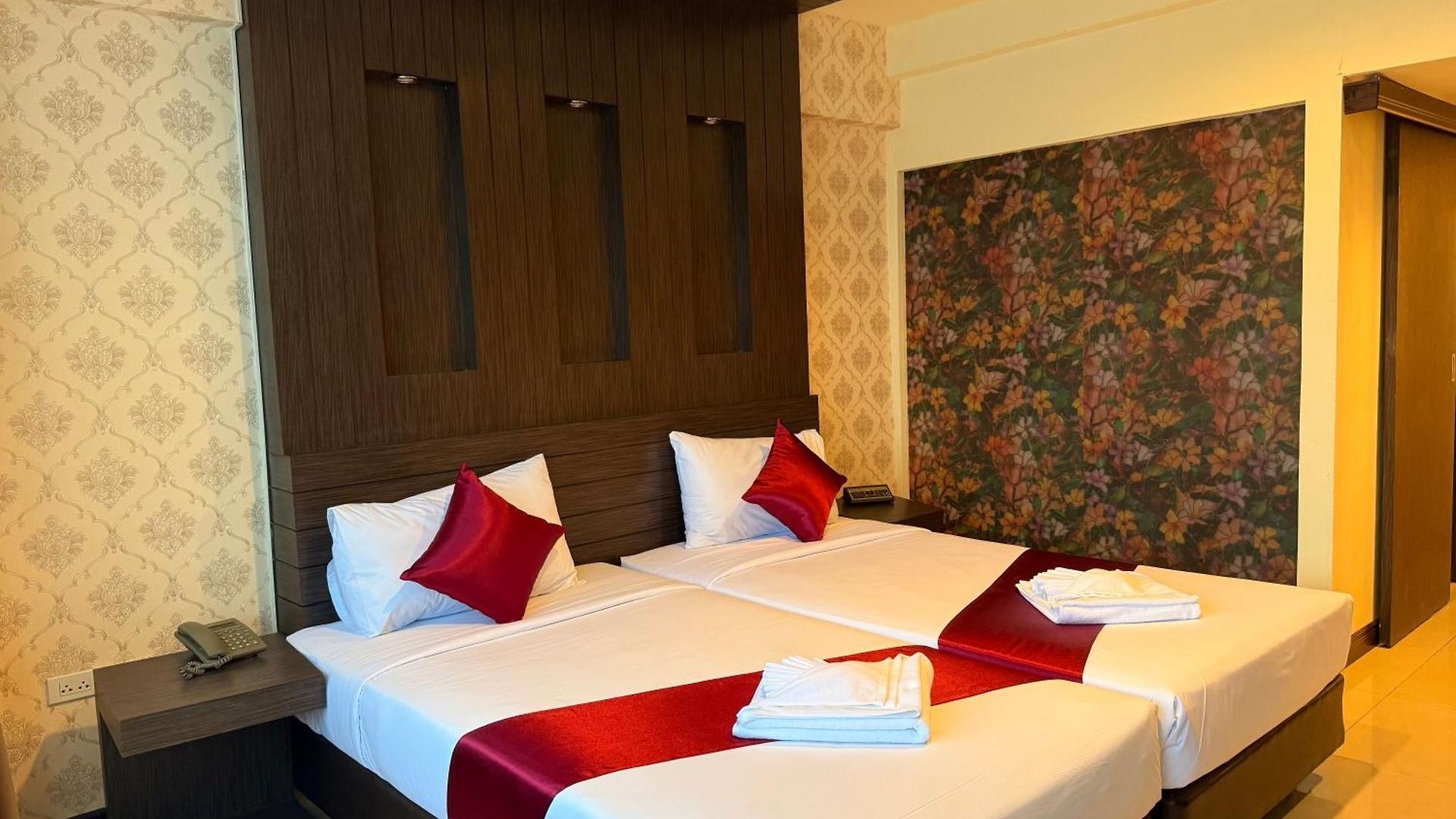 โรงแรม Suncity