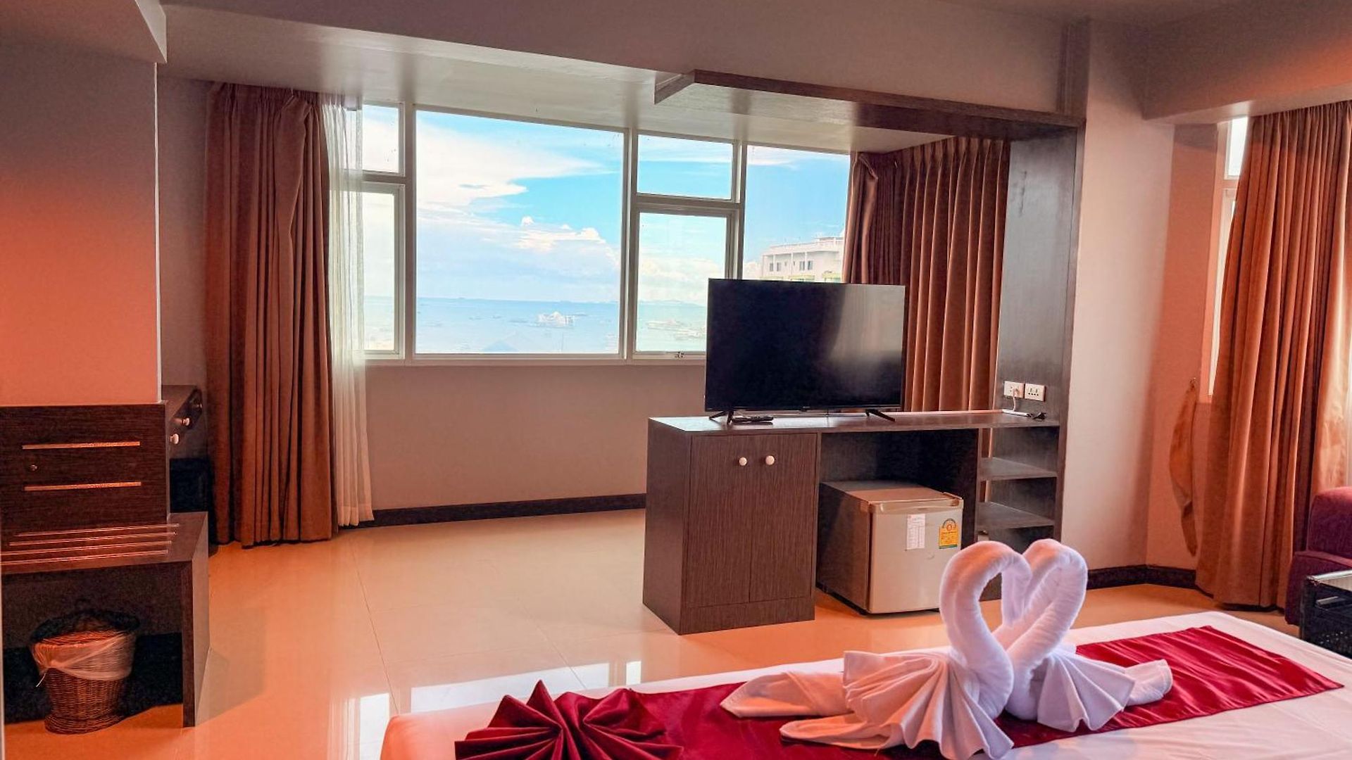 Suncity โรงแรม 4*