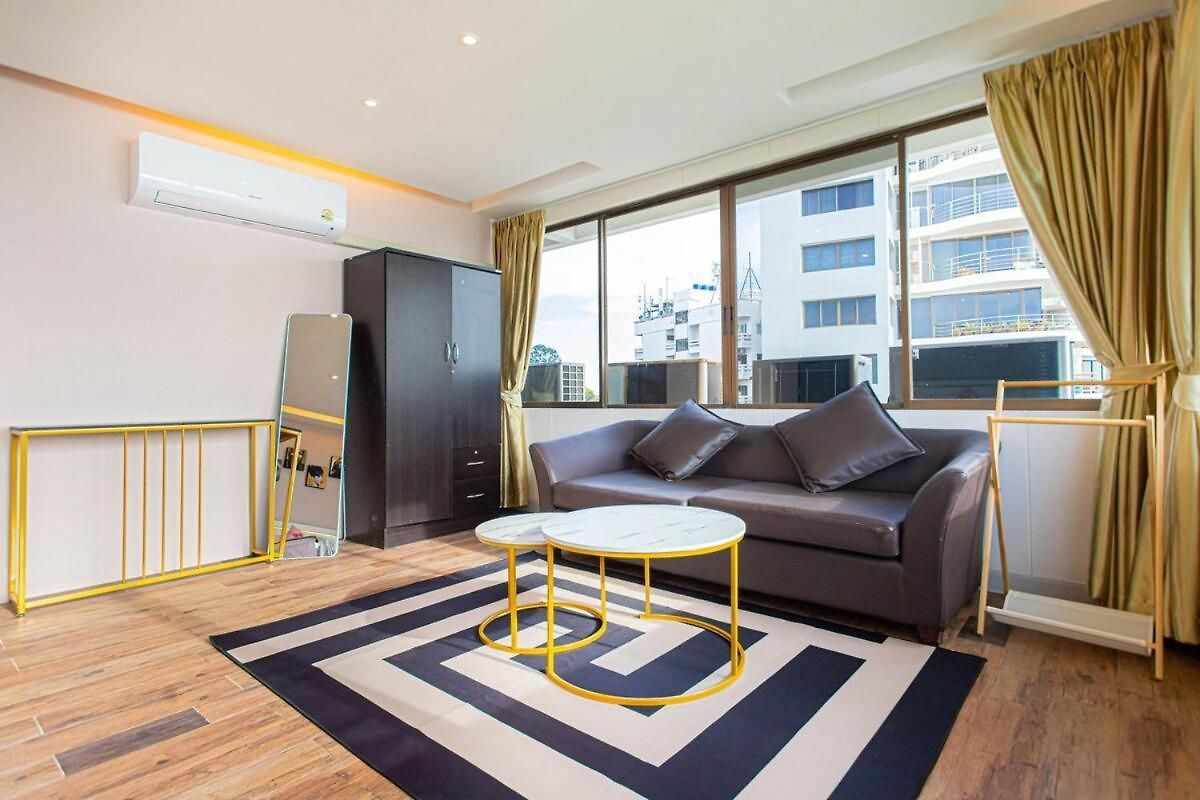Sea View Apartment