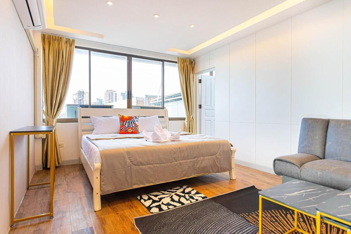 Sea View Apartment Pattaya