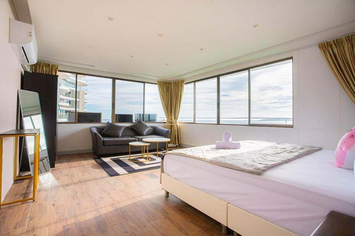 Sea View Apartment Pattaya