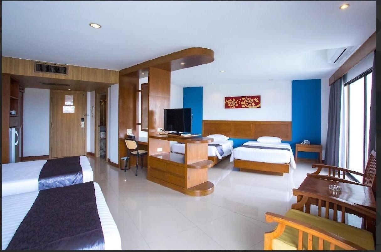 โรงแรม โรงแรมรอยัลพาเลซ 3*