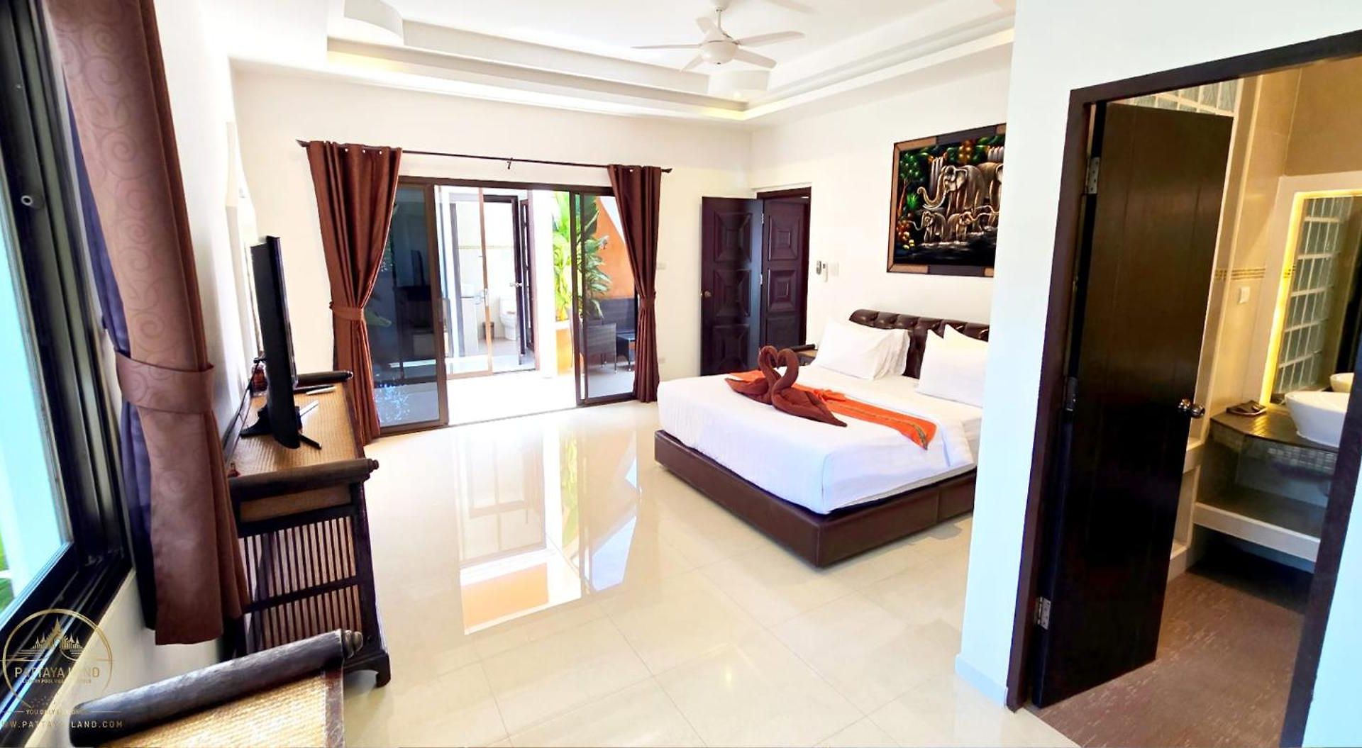 Wowland Luxury Pool Walking Street *