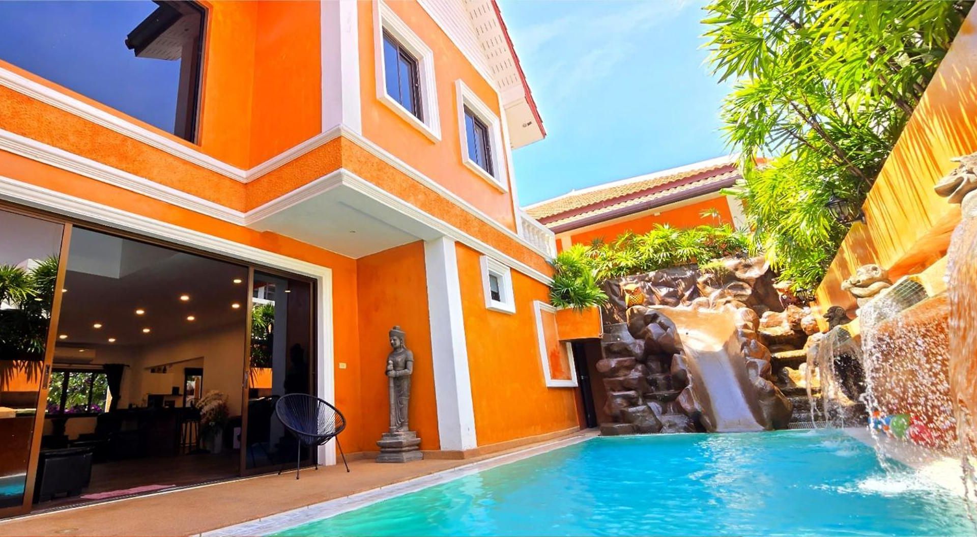 Hideland Luxury Pool Walking Street * Pattaya