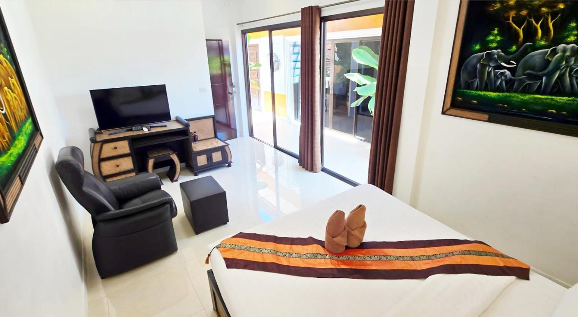 Hideland Luxury Pool Walking Street * Pattaya