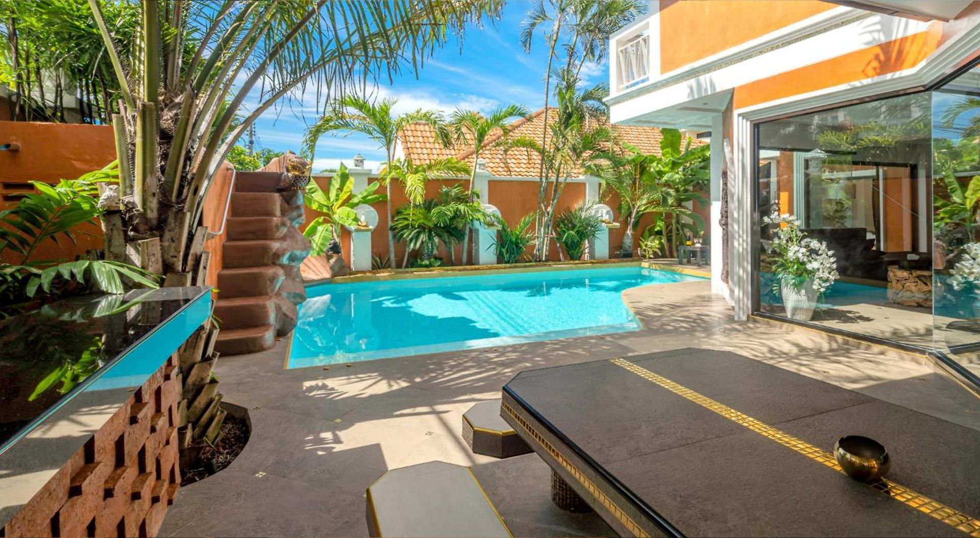 Tucheland Luxury Pool Walking Street Pattaya