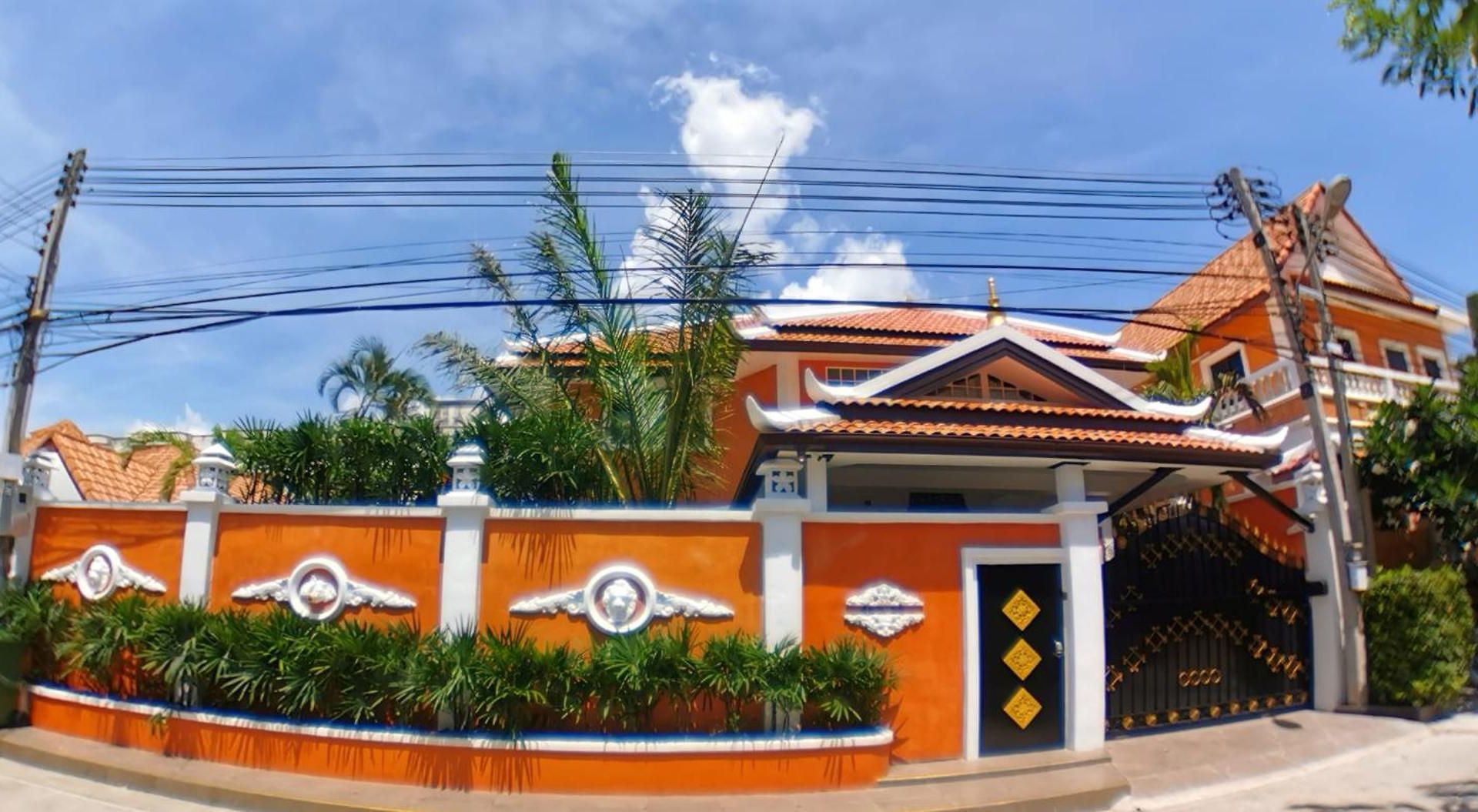 Tucheland Luxury Pool Walking Street * Pattaya