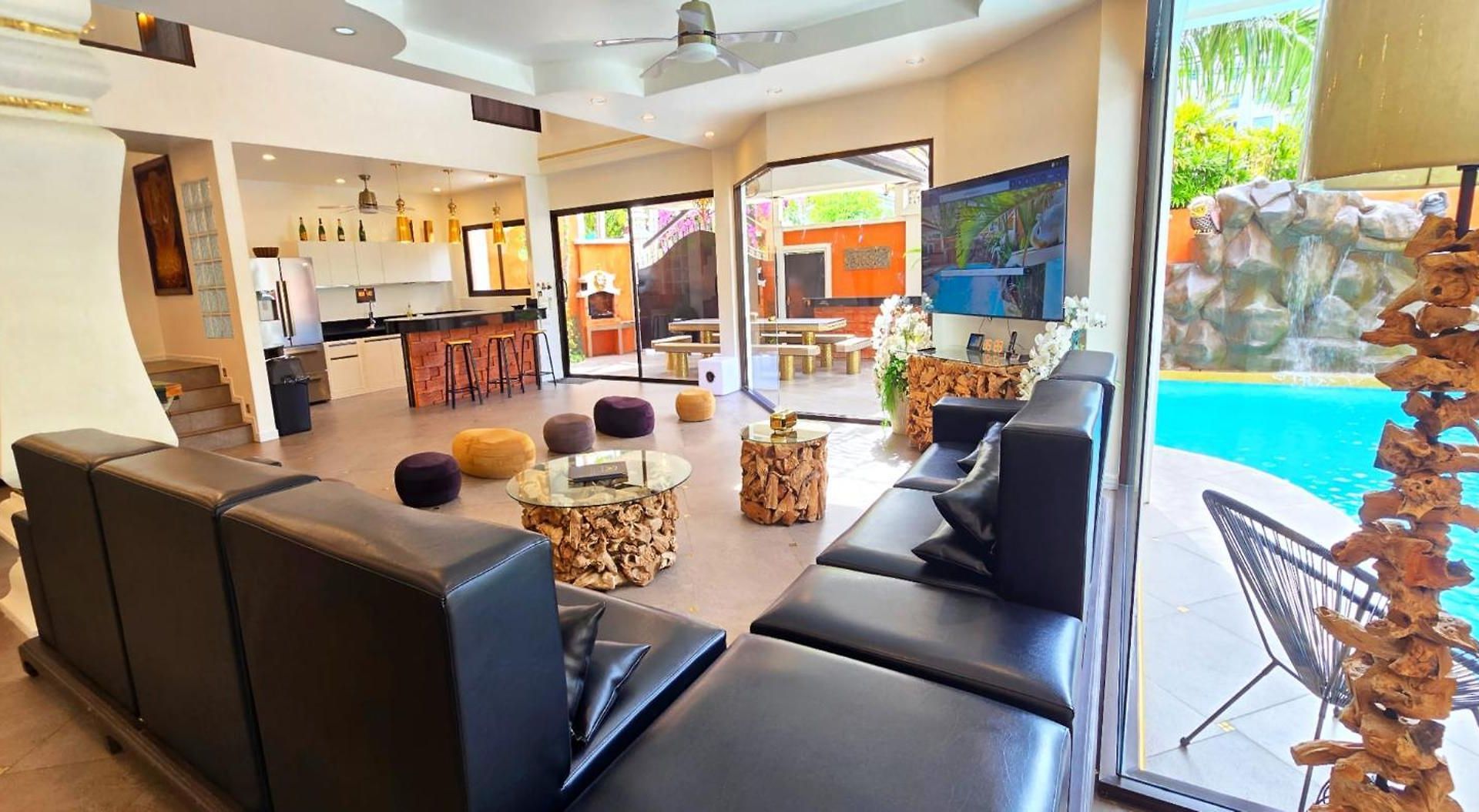 วิลล่า Goldland Luxury Pool Walking Street 8 Bedrooms Pattaya