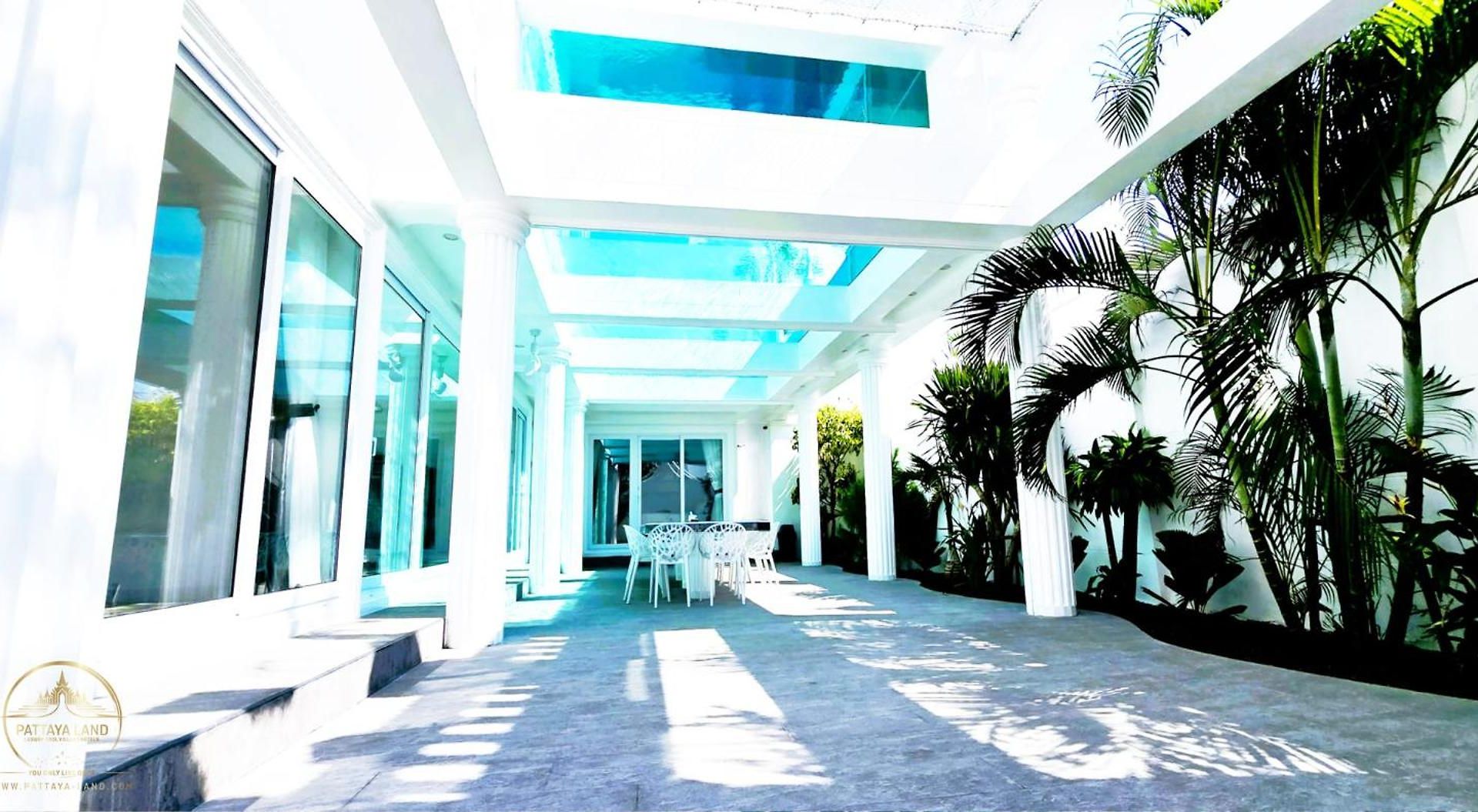 Starland Luxury Pool Walking Street วิลล่า