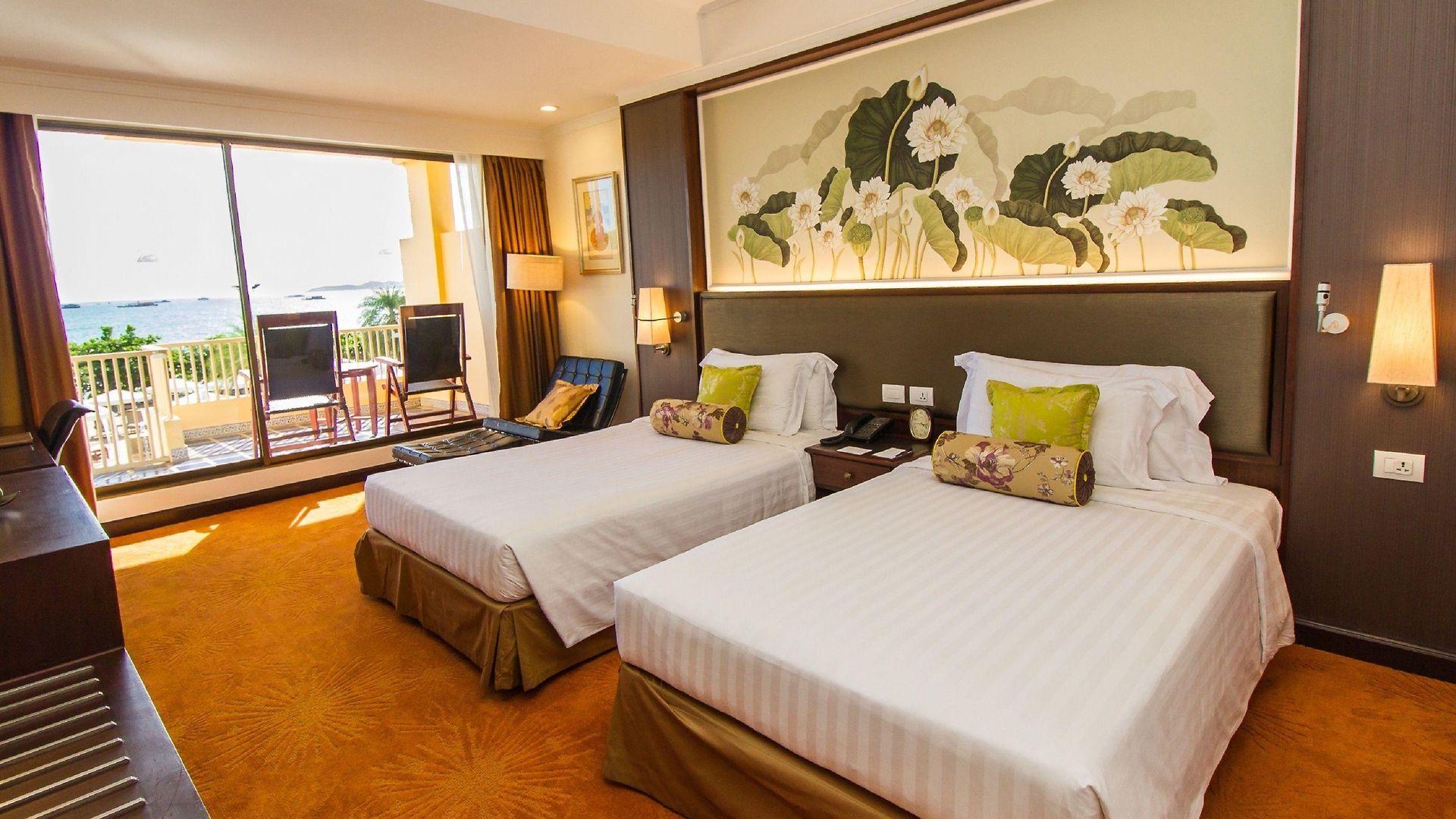 Dusit Thani 5*