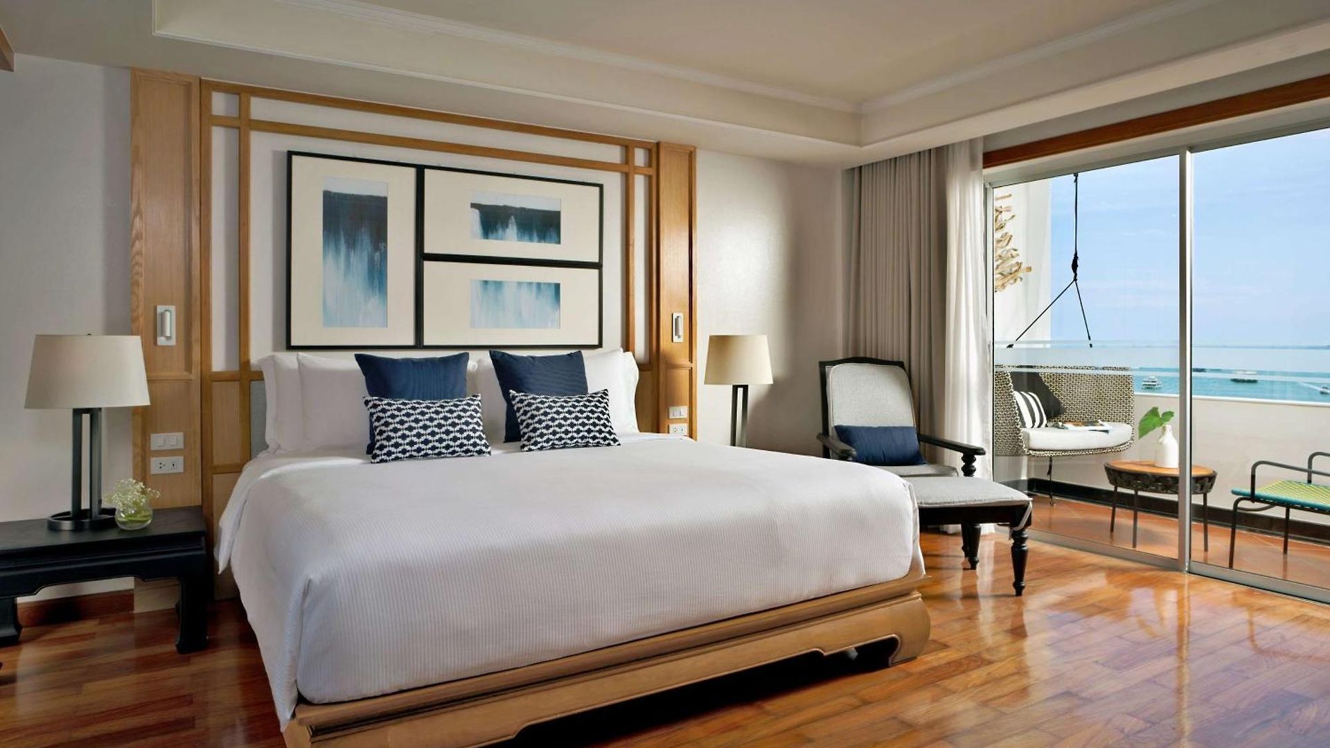 Avani 5*
