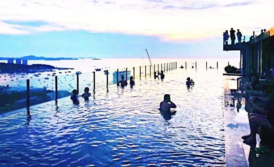 The Base Deluxe อพาร์ทเม้น Pattaya