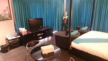 โรงแรม The Venue 3*