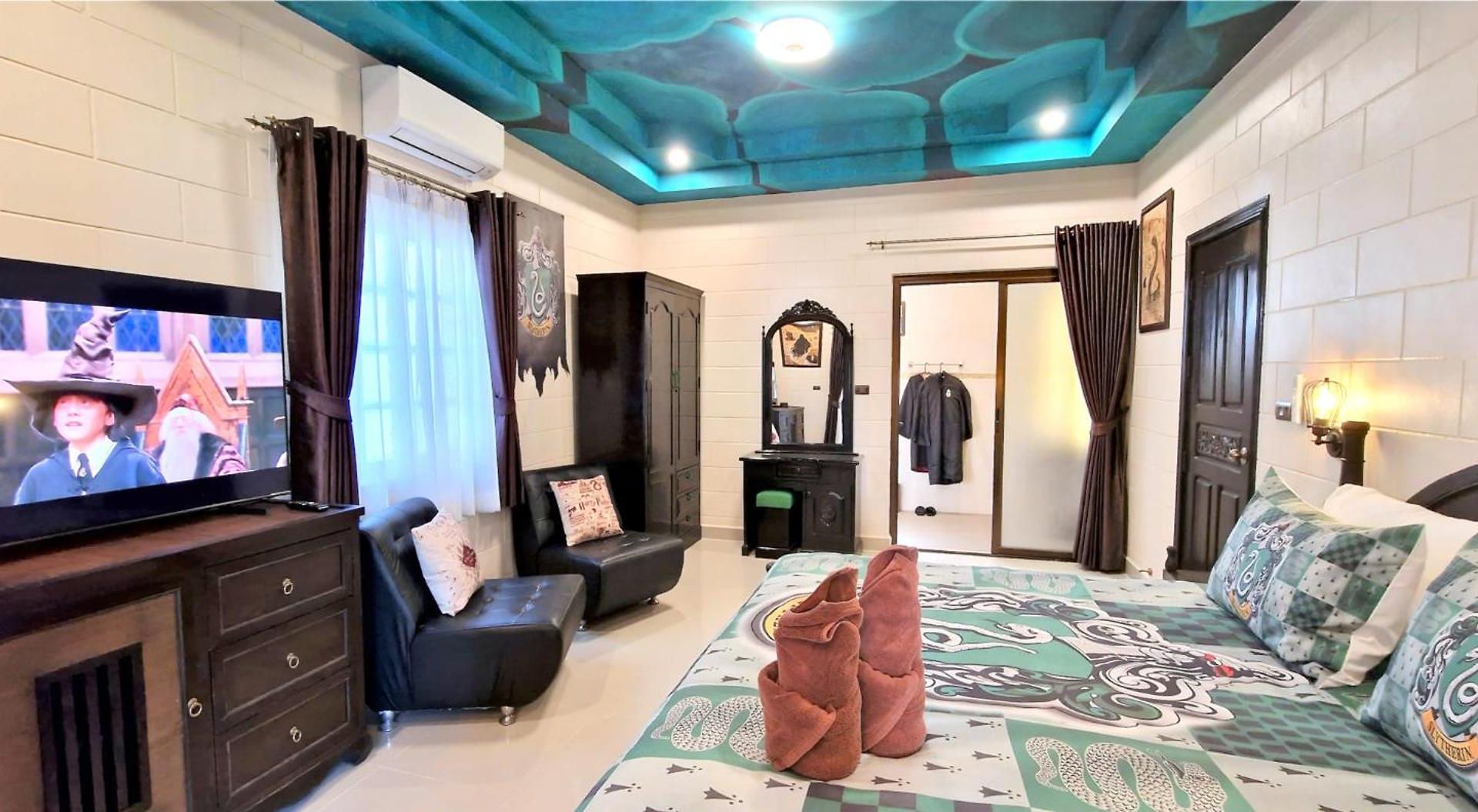 Potterland Luxury Pool Walking Street * Pattaya