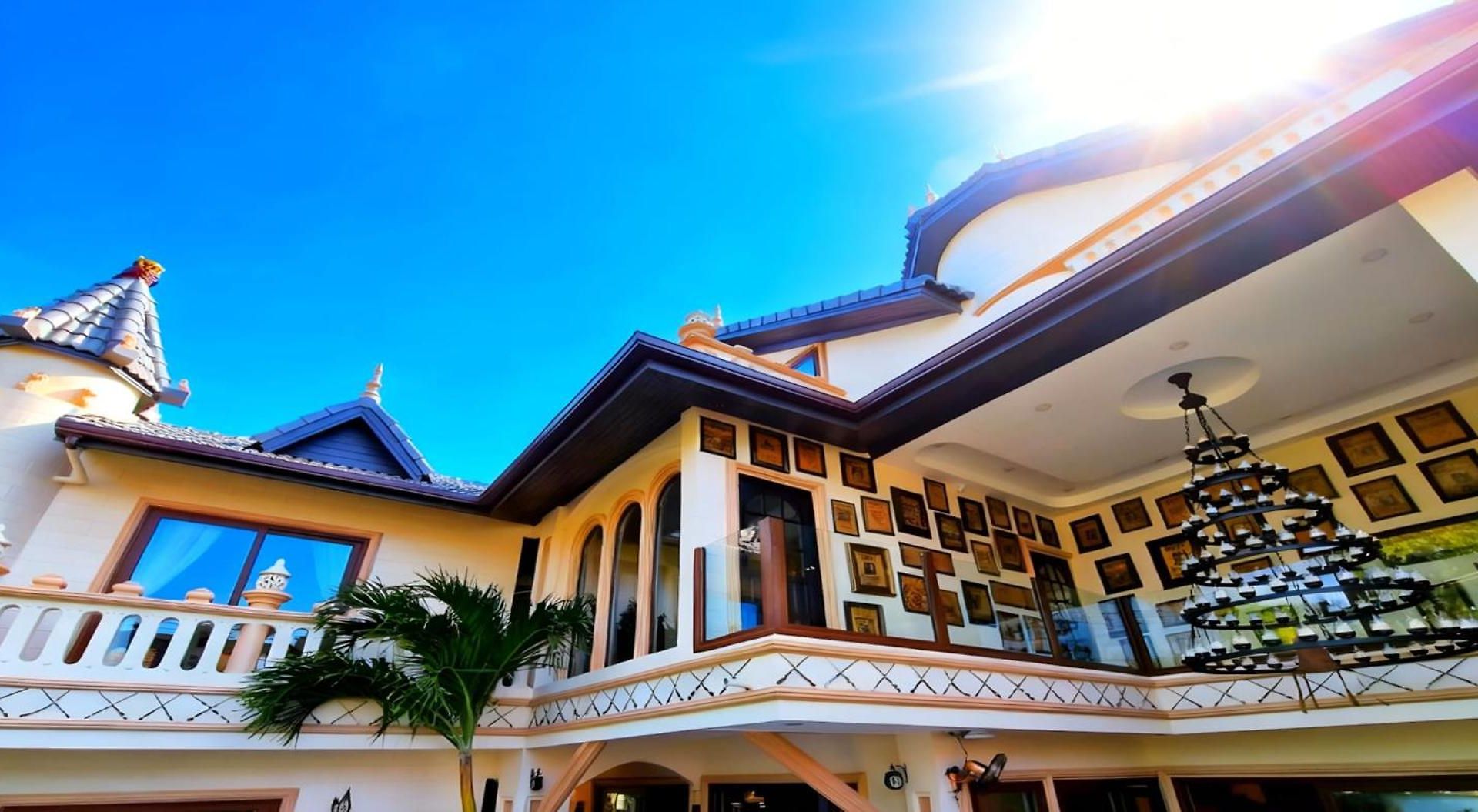 Potterland Luxury Pool Walking Street Pattaya