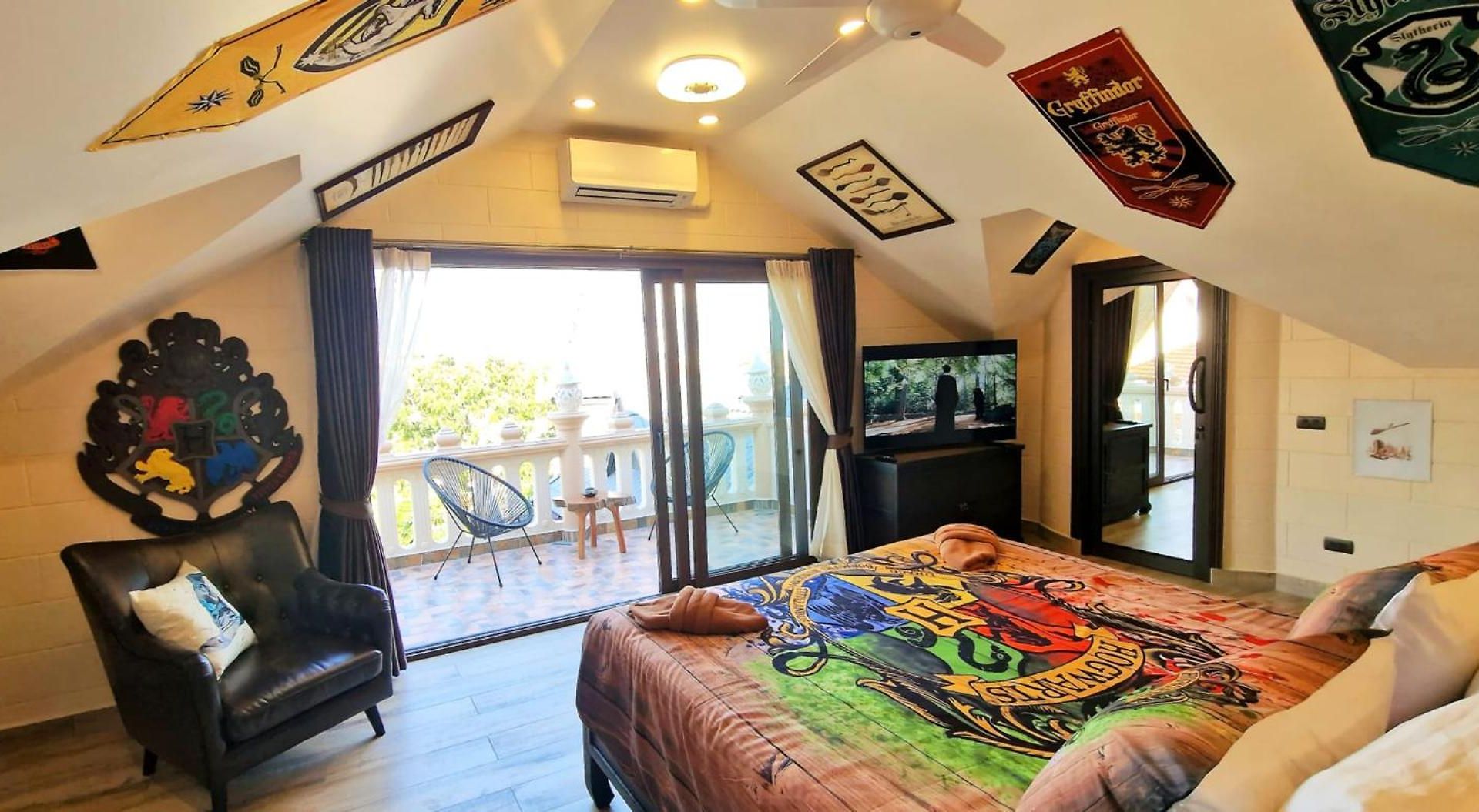Potterland Luxury Pool Walking Street *