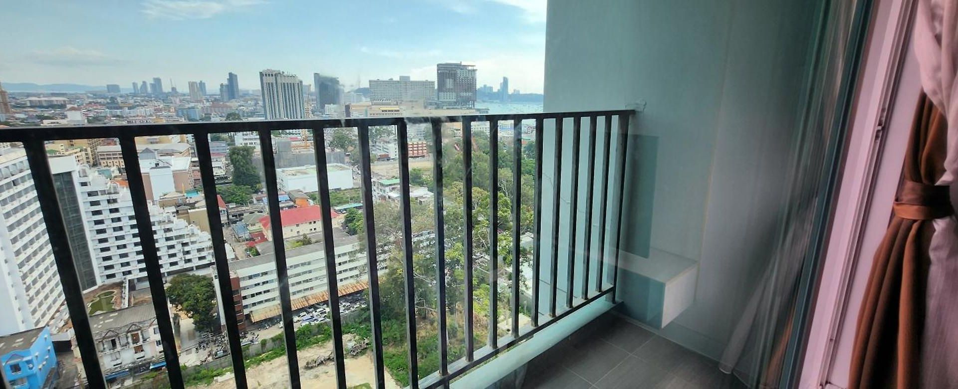 Centric Sea Pattaya中心海 Apartment