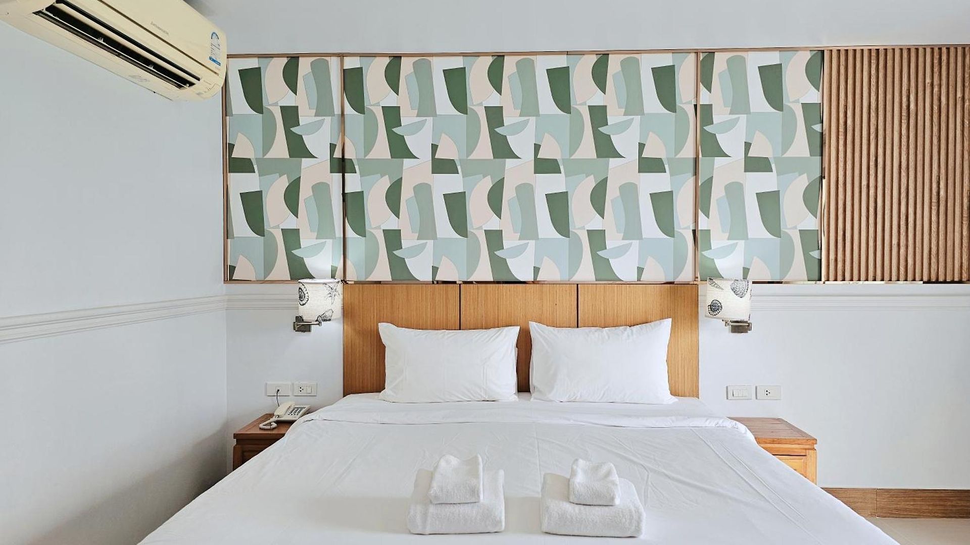 โรงแรม Nanthana 2*