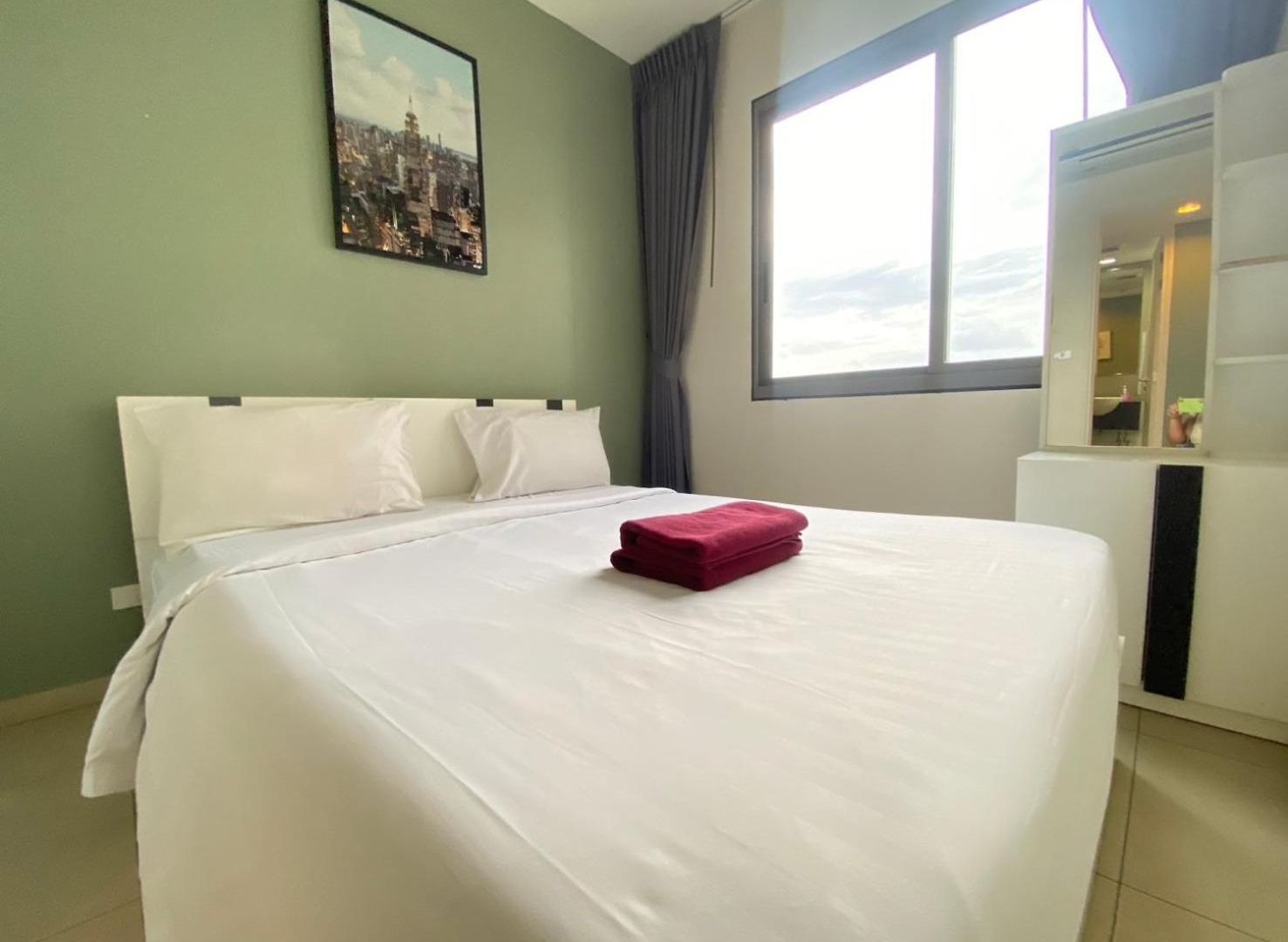 อพาร์ทเม้น High Floor Sea View 2 Bed Room- Excellent Location