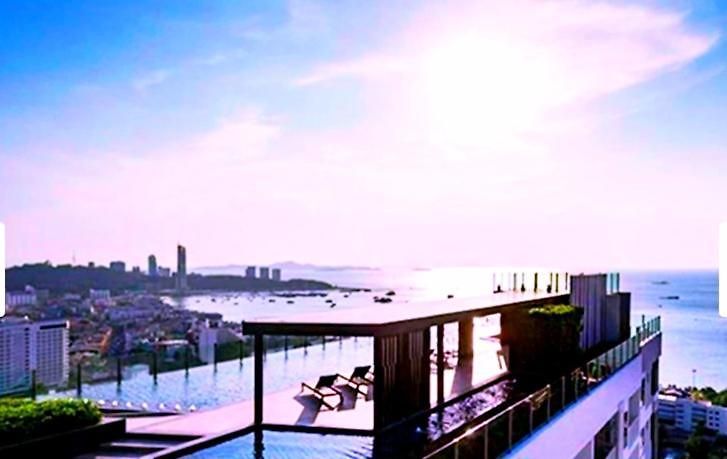 The Base Modern Pattaya